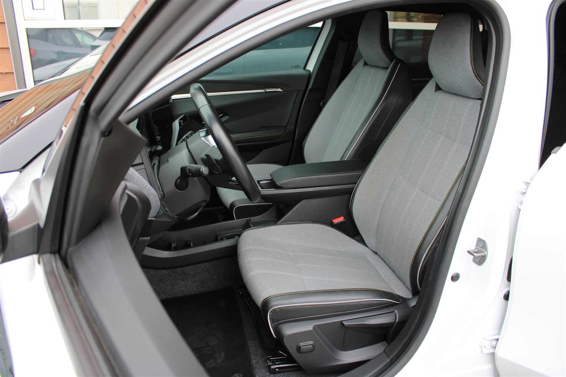 Billede af Renault Mégane E-TECH Techno 220HK 5d Aut.