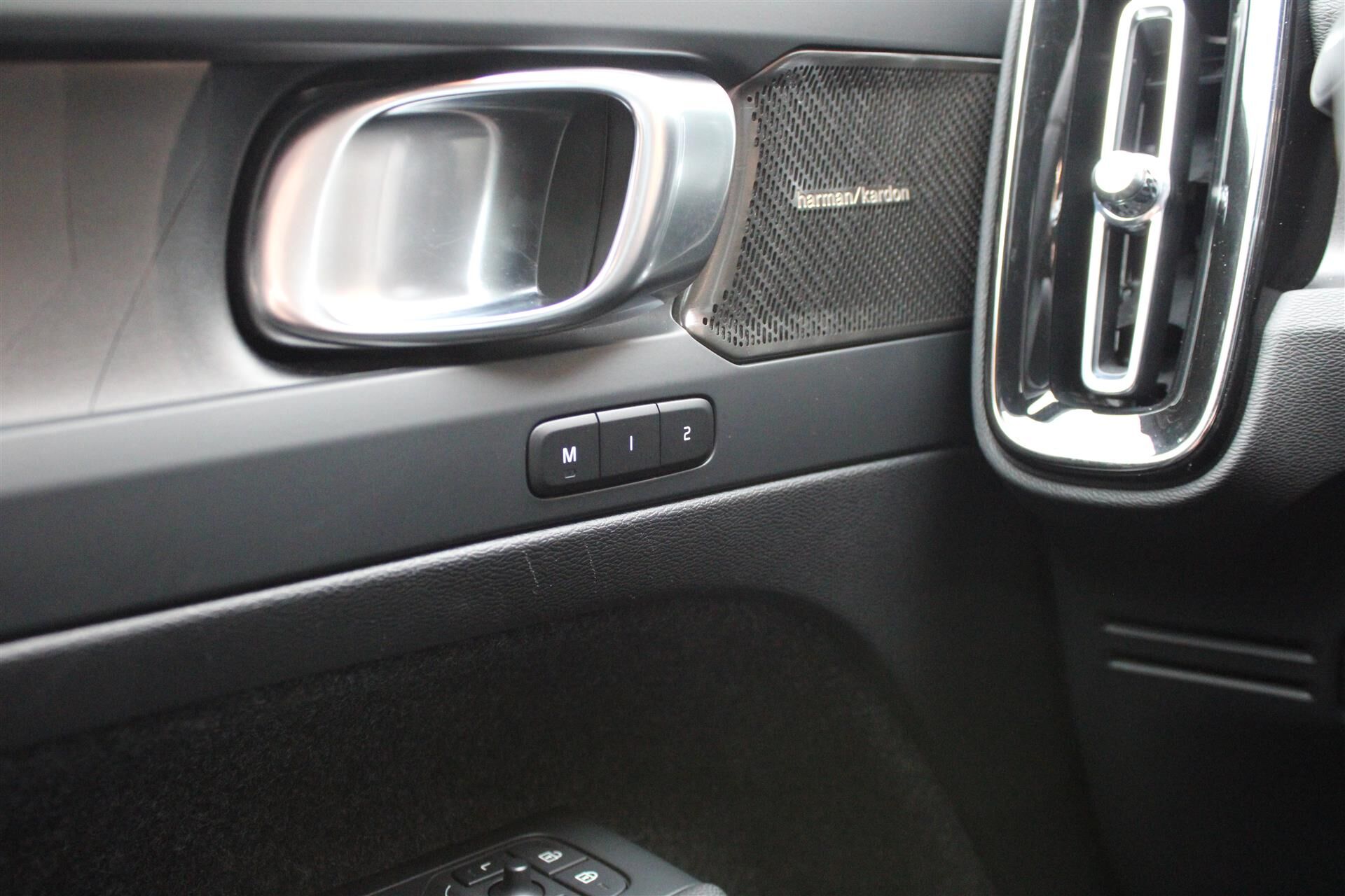 Billede af Volvo XC40 P8 Recharge Twin Ultimate AWD 408HK 5d Aut.