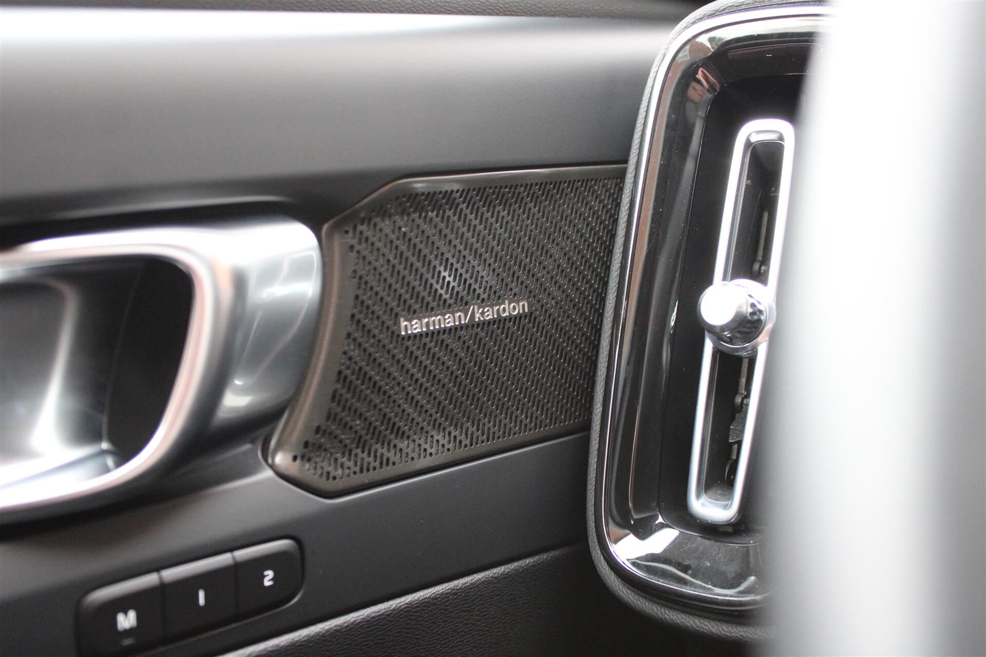 Billede af Volvo XC40 P8 Recharge Twin Ultimate AWD 408HK 5d Aut.