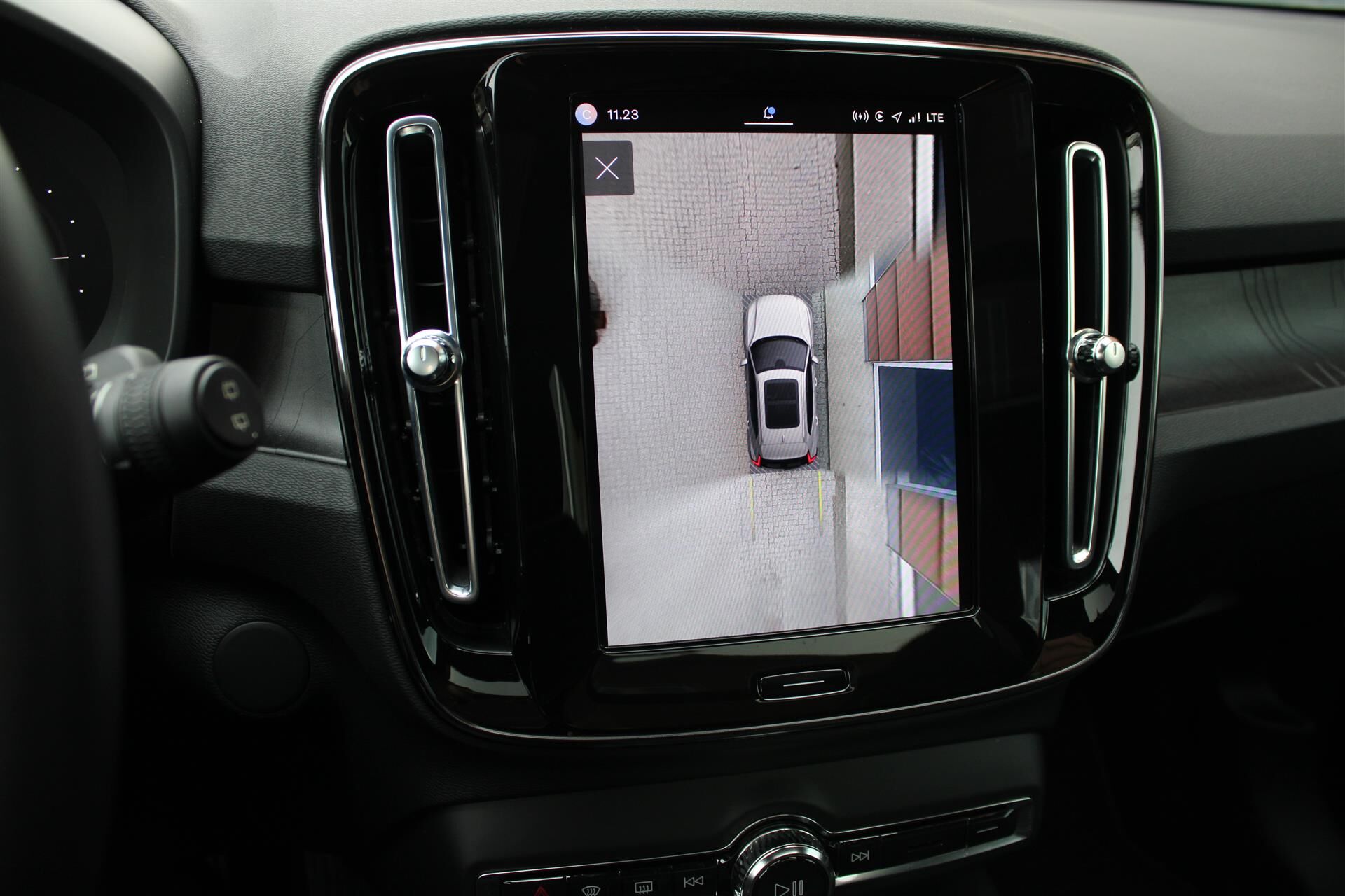 Billede af Volvo XC40 P8 Recharge Twin Ultimate AWD 408HK 5d Aut.