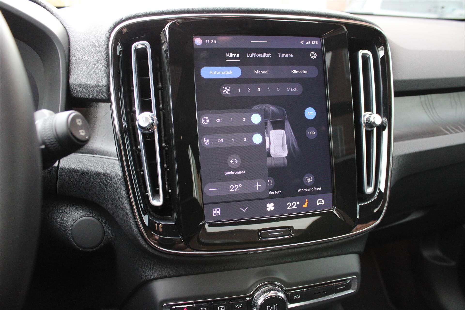 Billede af Volvo XC40 P8 Recharge Twin Ultimate AWD 408HK 5d Aut.