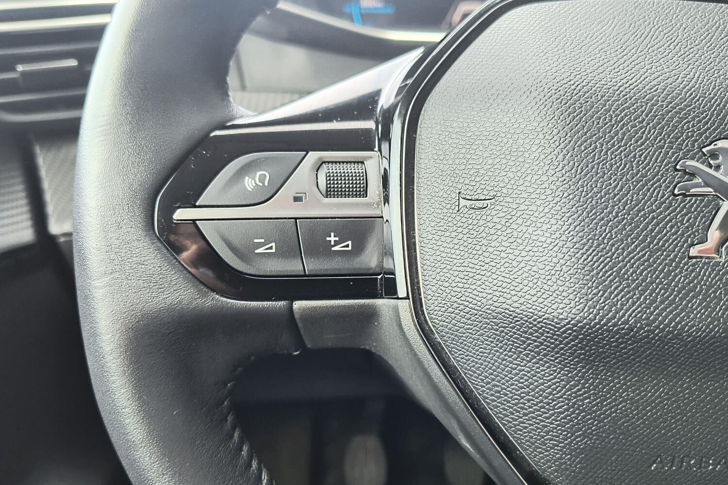 Billede af Peugeot 208 1,2 PureTech Allure Pack 100HK 5d 6g