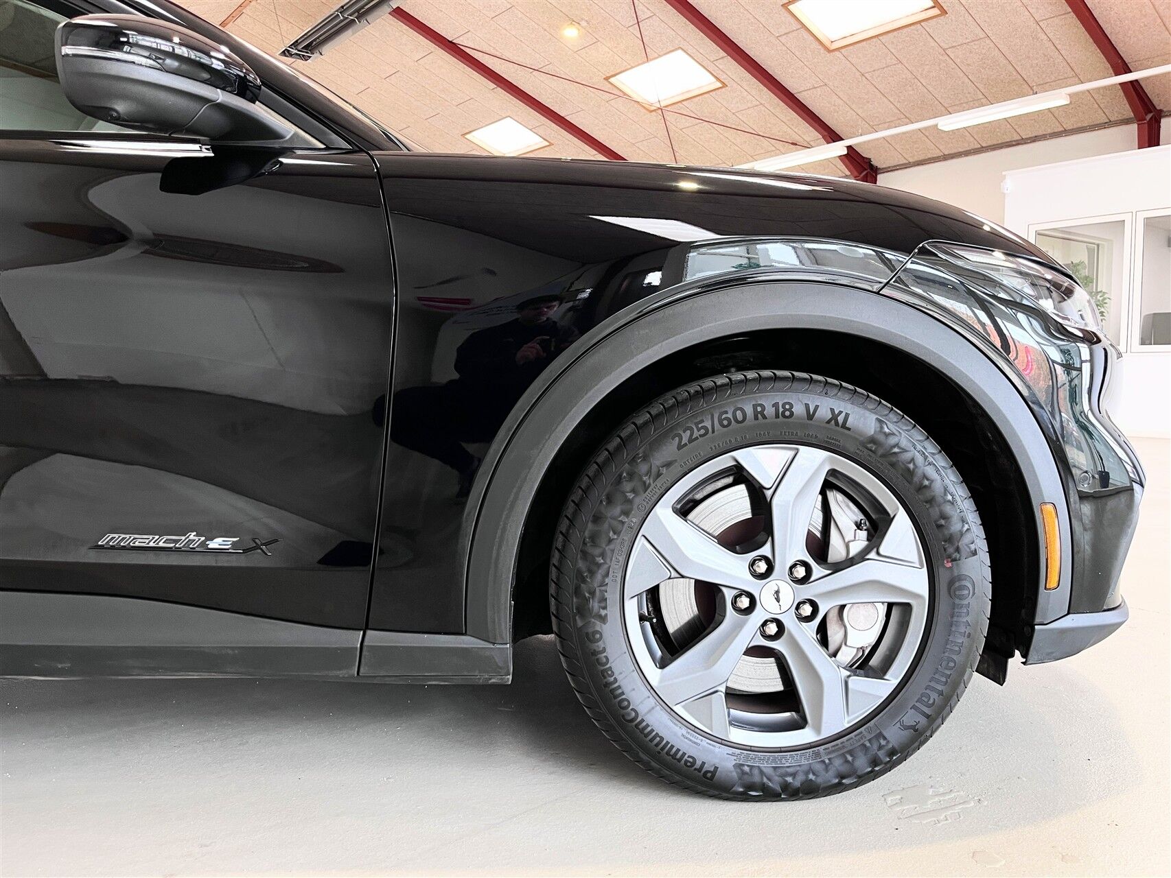 Billede af Ford Mustang Mach-E EL UR Premium 294HK 5d Aut.