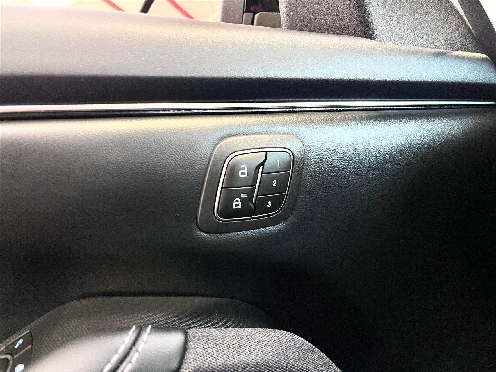 Billede af Ford Mustang Mach-E EL UR Premium 294HK 5d Aut.