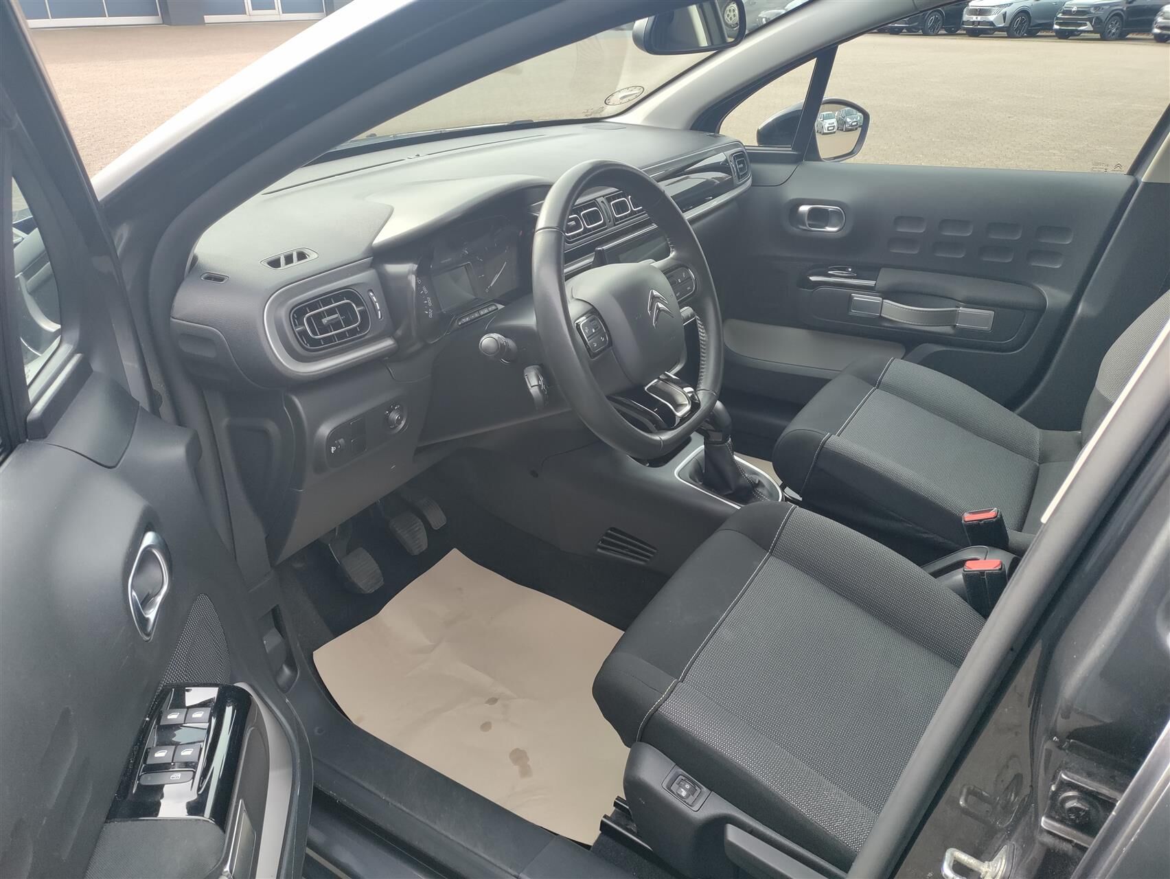 Billede af Citroën C3 1,2 PureTech Shine 83HK 5d