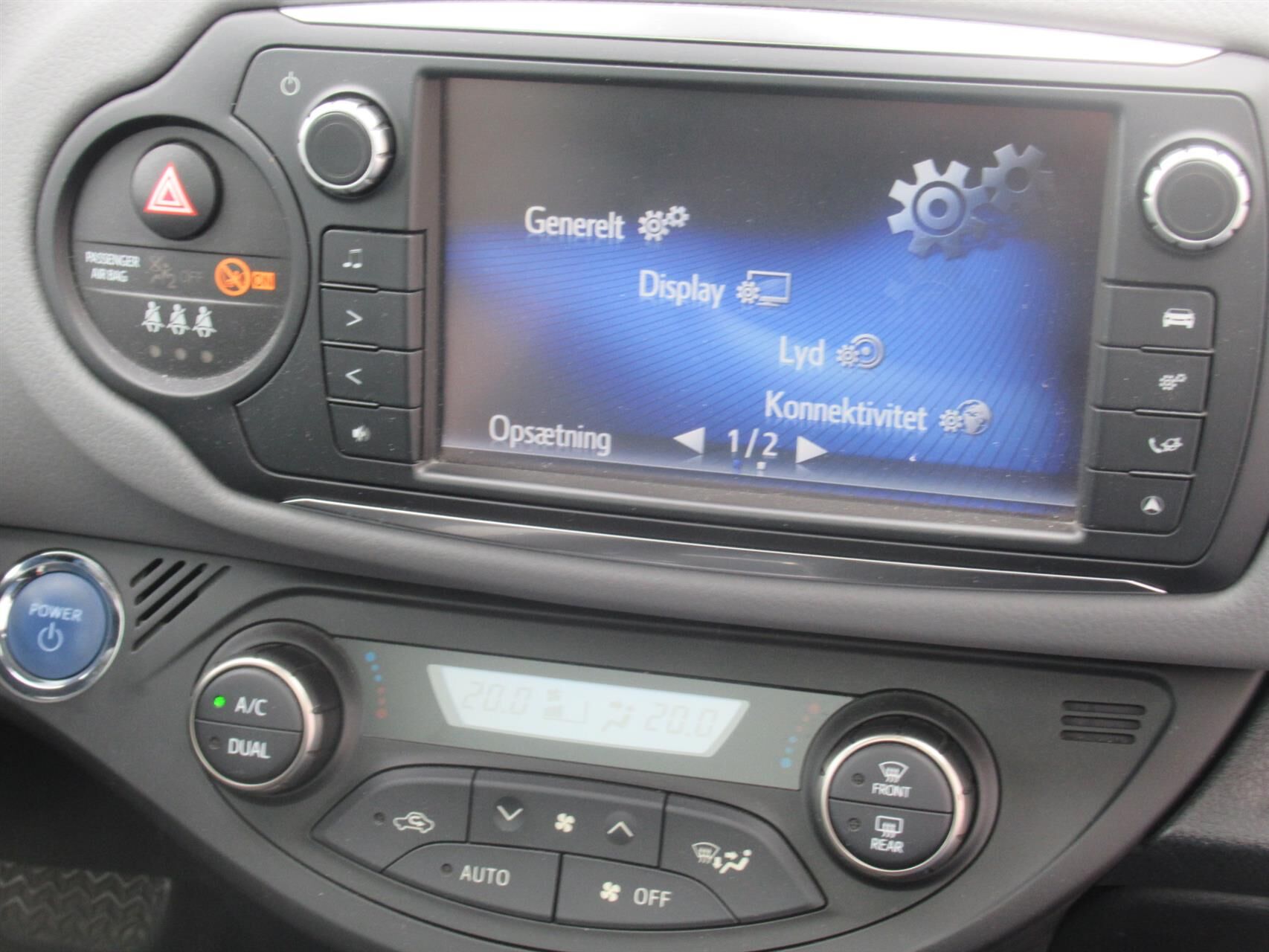 Billede af Toyota Yaris 1,5 Hybrid Pure Safety Sense E-CVT 100HK 5d Trinl. Gear