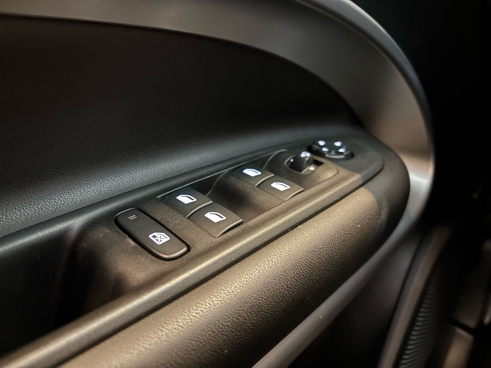 Billede af Jeep Avenger EL Summit 156HK 5d Aut.