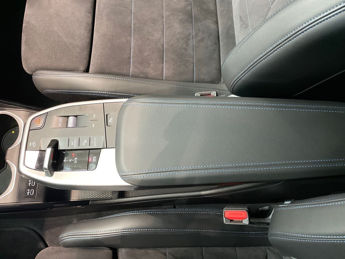 Billede af BMW iX1 eDrive20 EL M-Sport 204HK 5d Aut.