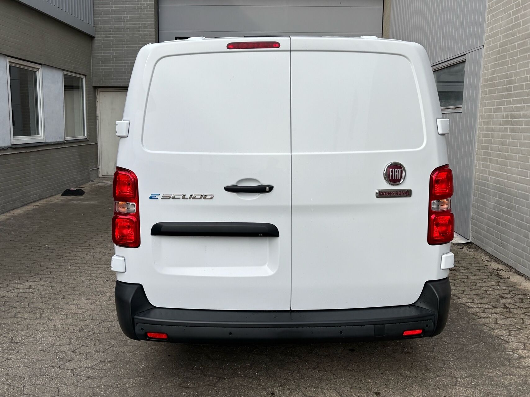 Billede af Fiat E-Scudo L3H1 EL Business 136HK Van Aut.