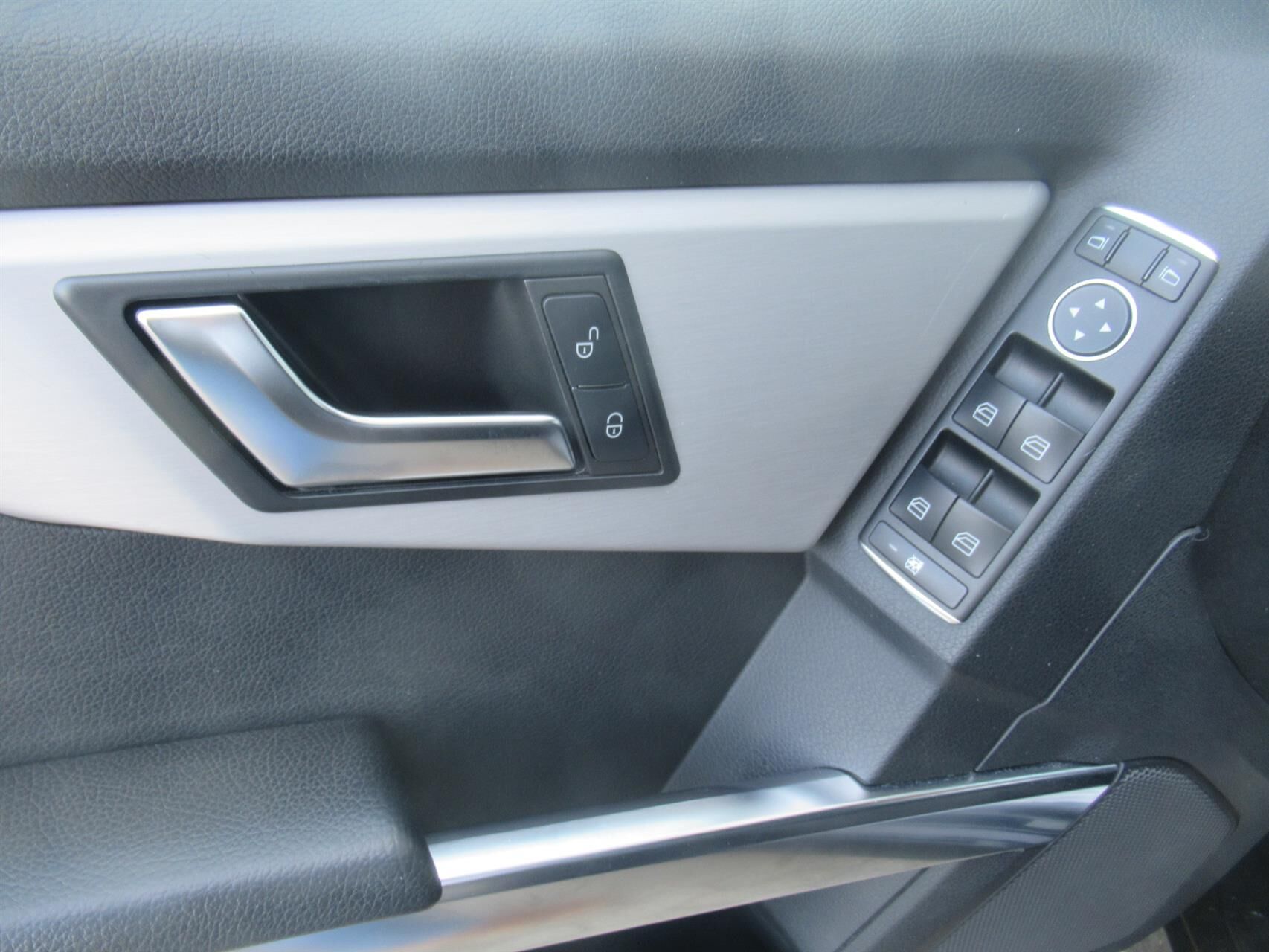 Billede af Mercedes-Benz GLK200 d 2,1 CDI BlueEfficiency 143HK Van Aut.