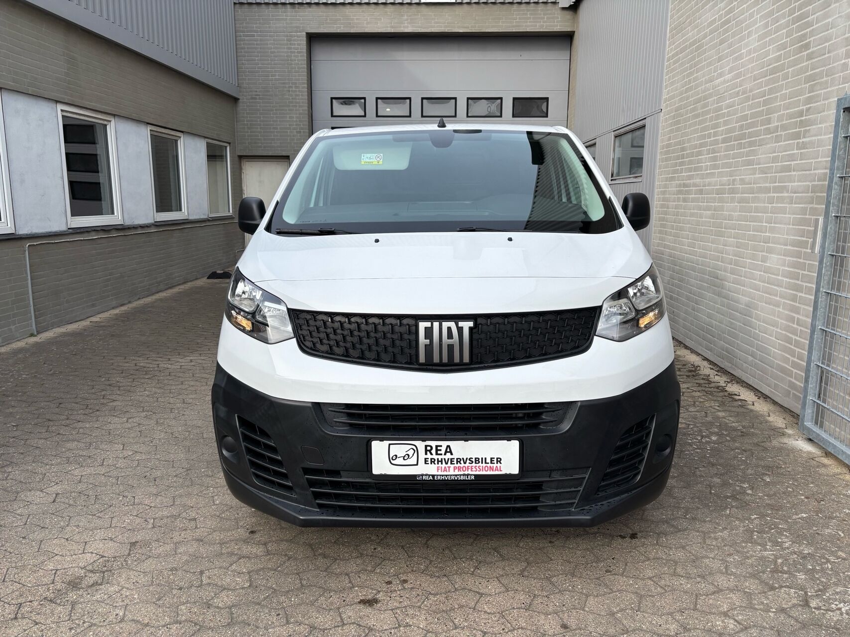 Billede af Fiat E-Scudo L3H1 EL Business 136HK Van Aut.