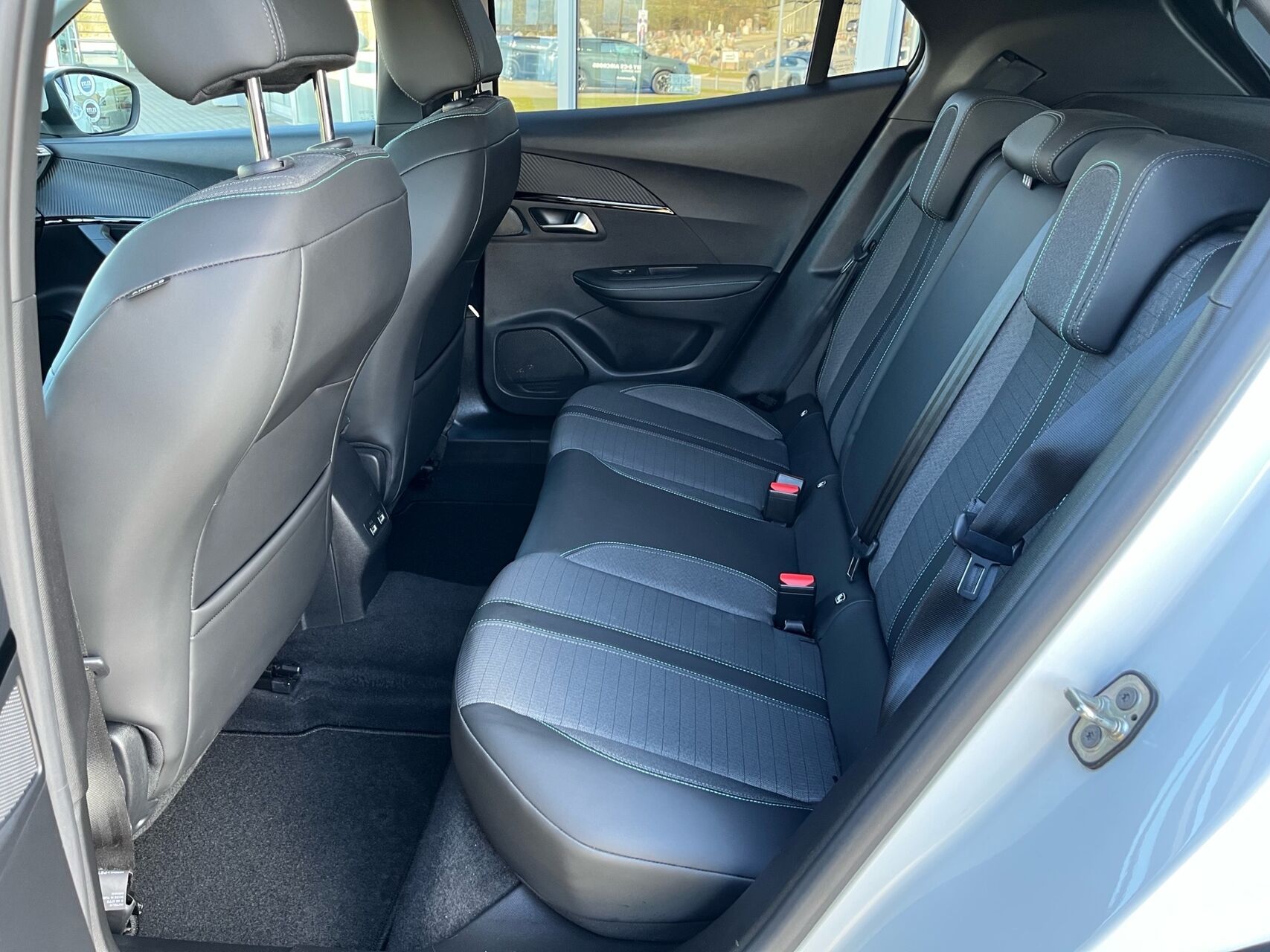 Billede af Peugeot 2008 1,5 BlueHDi Allure Pack EAT8 130HK 5d 8g Aut.