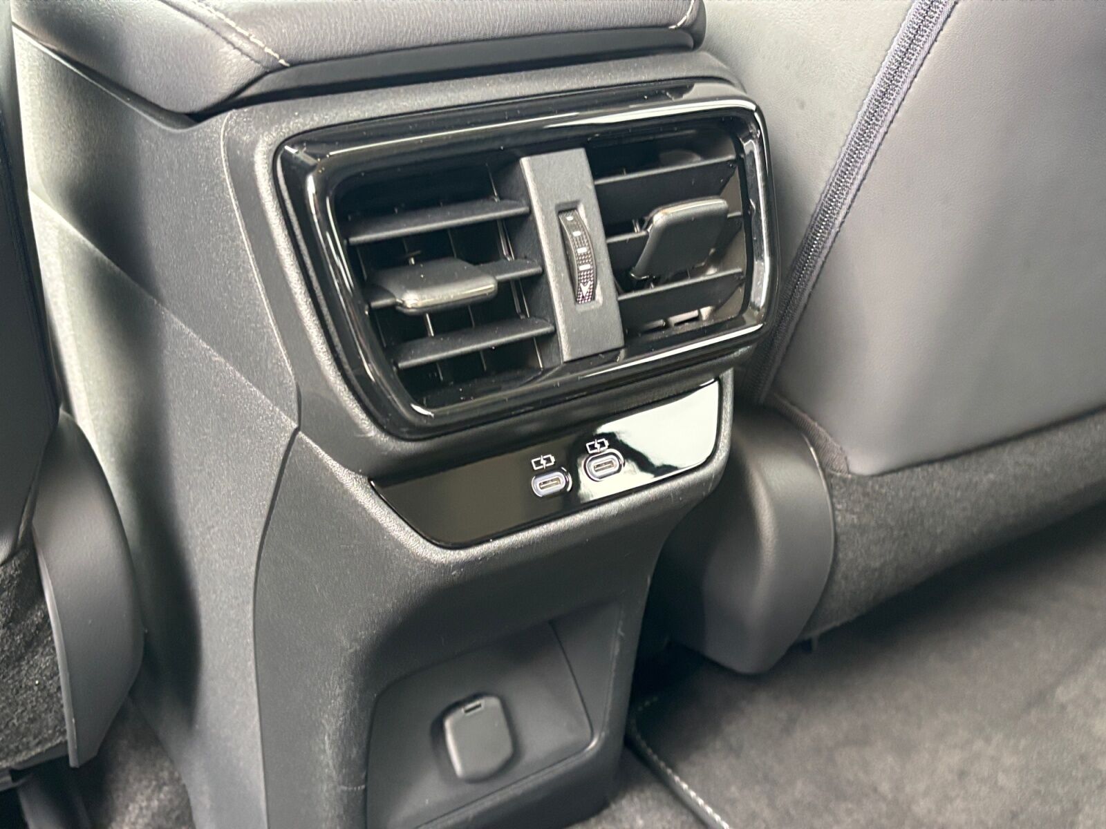 Billede af Lexus RZ 300e EL Executive 204HK 4d Aut.