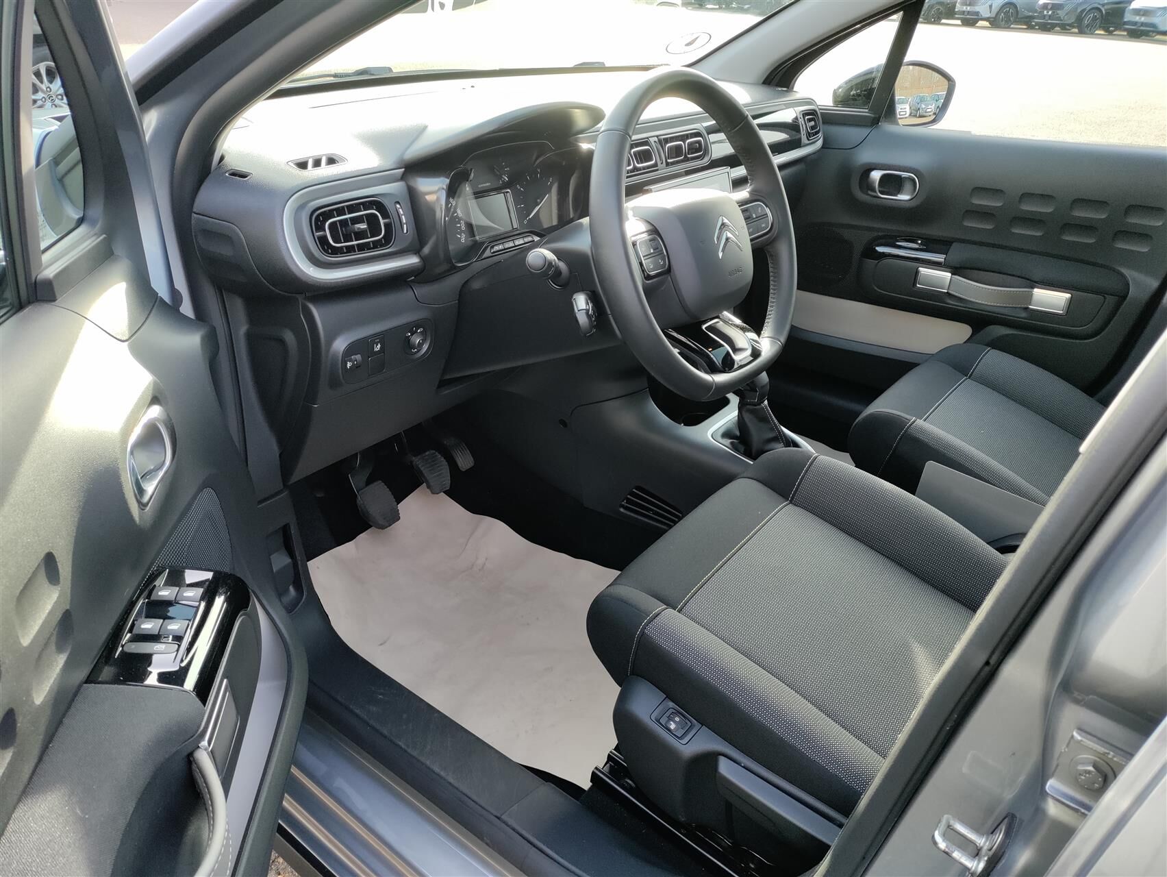 Billede af Citroën C3 1,2 PureTech Triumph 82HK 5d