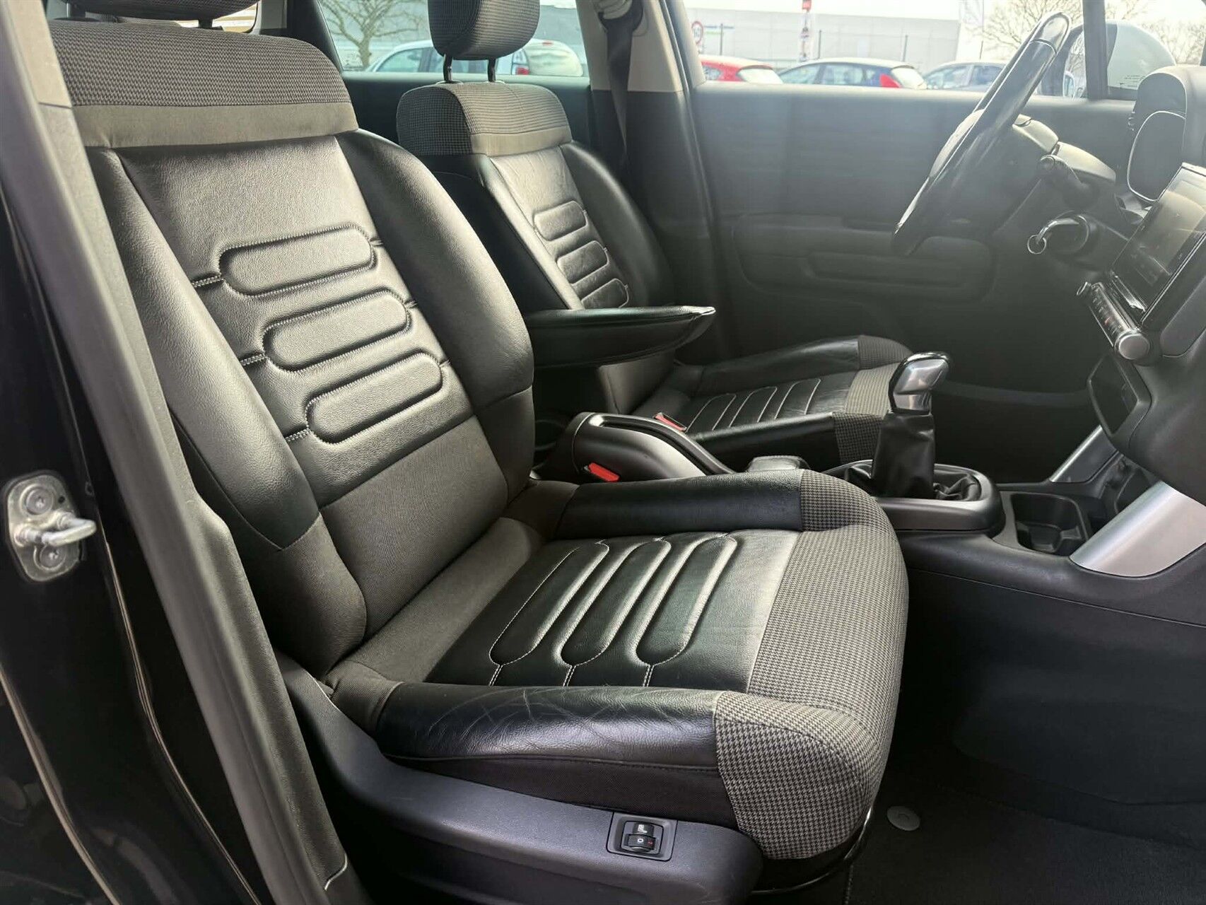 Billede af Citroën C3 Aircross 1,6 Blue HDi Shine start/stop 100HK 5d