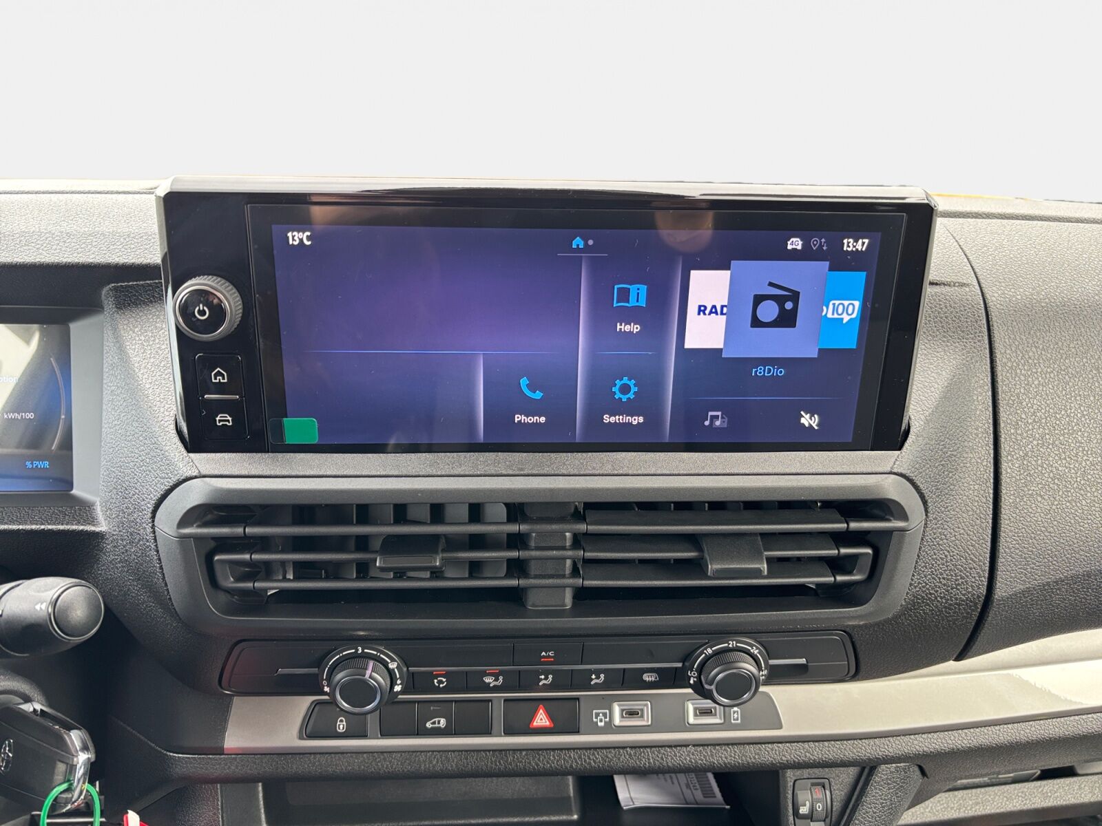 Billede af Toyota Proace Electric Long EL Comfort Master m/ 2 Skydedøre 136HK Van Aut.