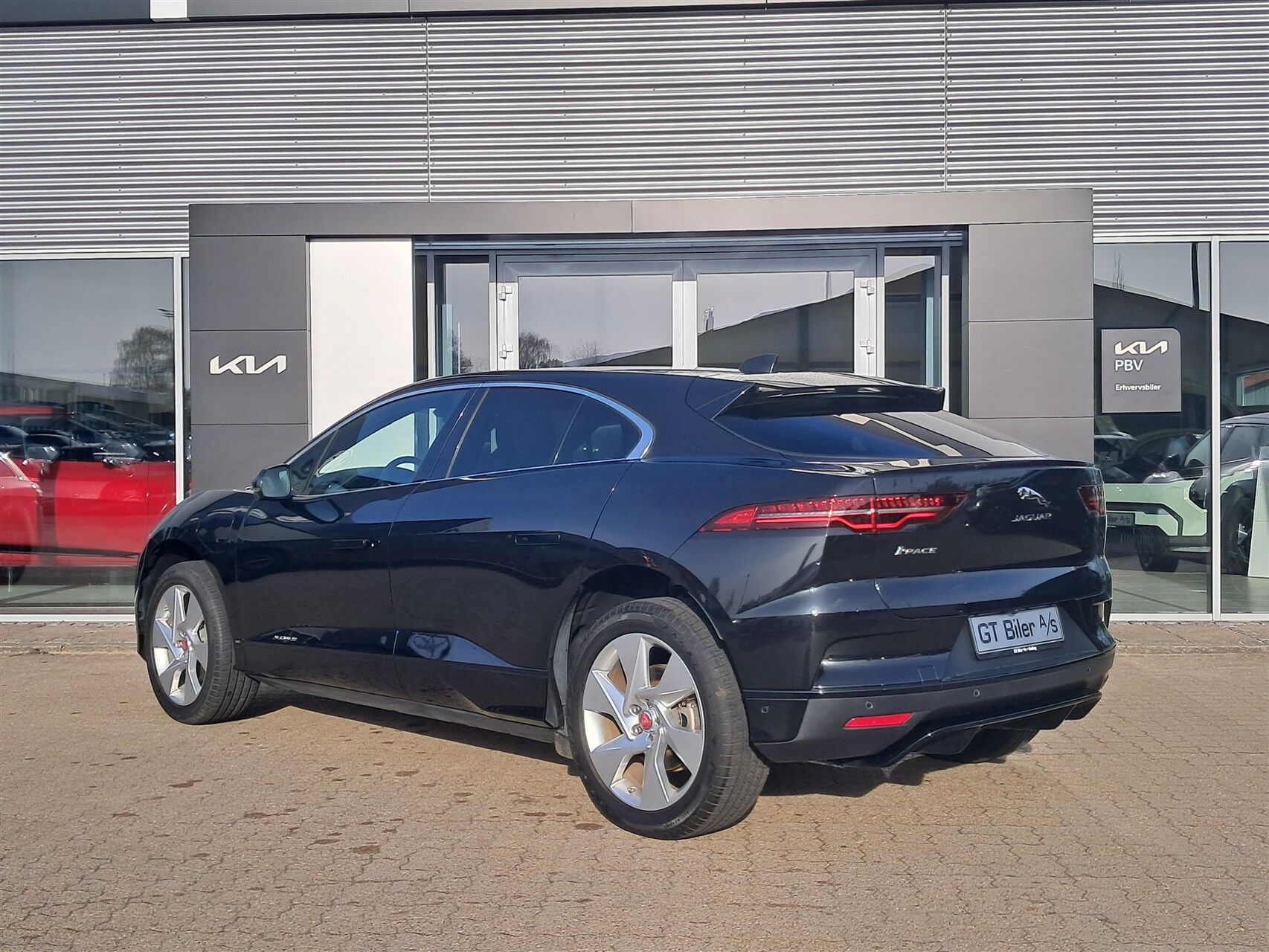 Billede af Jaguar I-PACE 90 kWh EL SE AWD 320HK 5d 8g Aut.