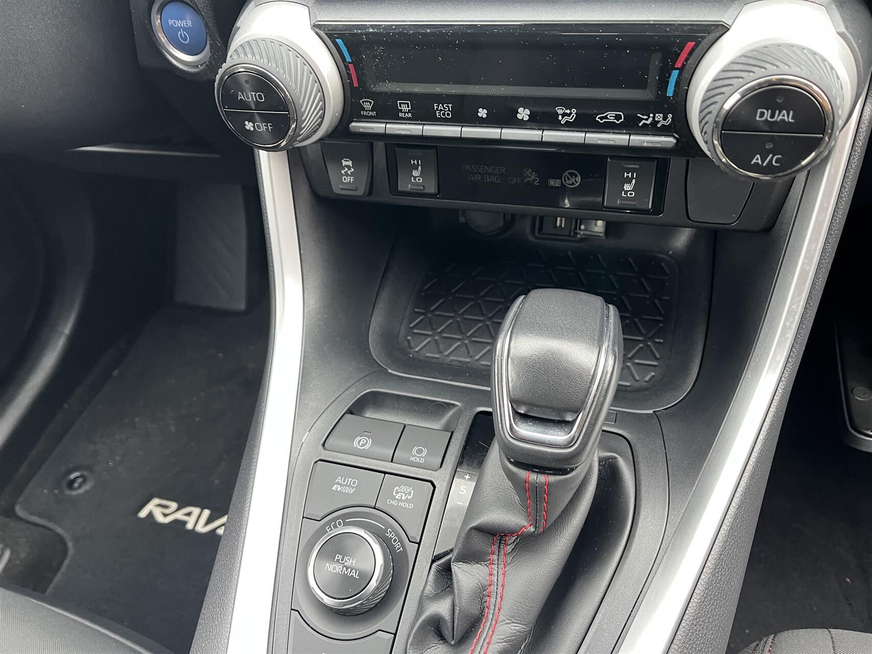 Billede af Toyota RAV4 Plug-in 2,5 Plugin-hybrid H3 AWD 306HK 5d 6g Aut.