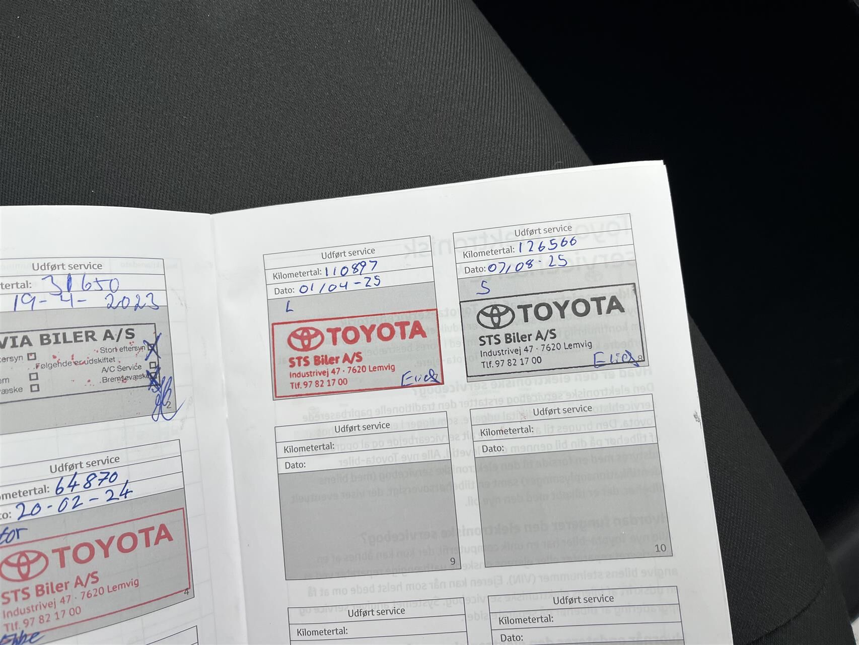 Billede af Toyota RAV4 Plug-in 2,5 Plugin-hybrid H3 AWD 306HK 5d 6g Aut.