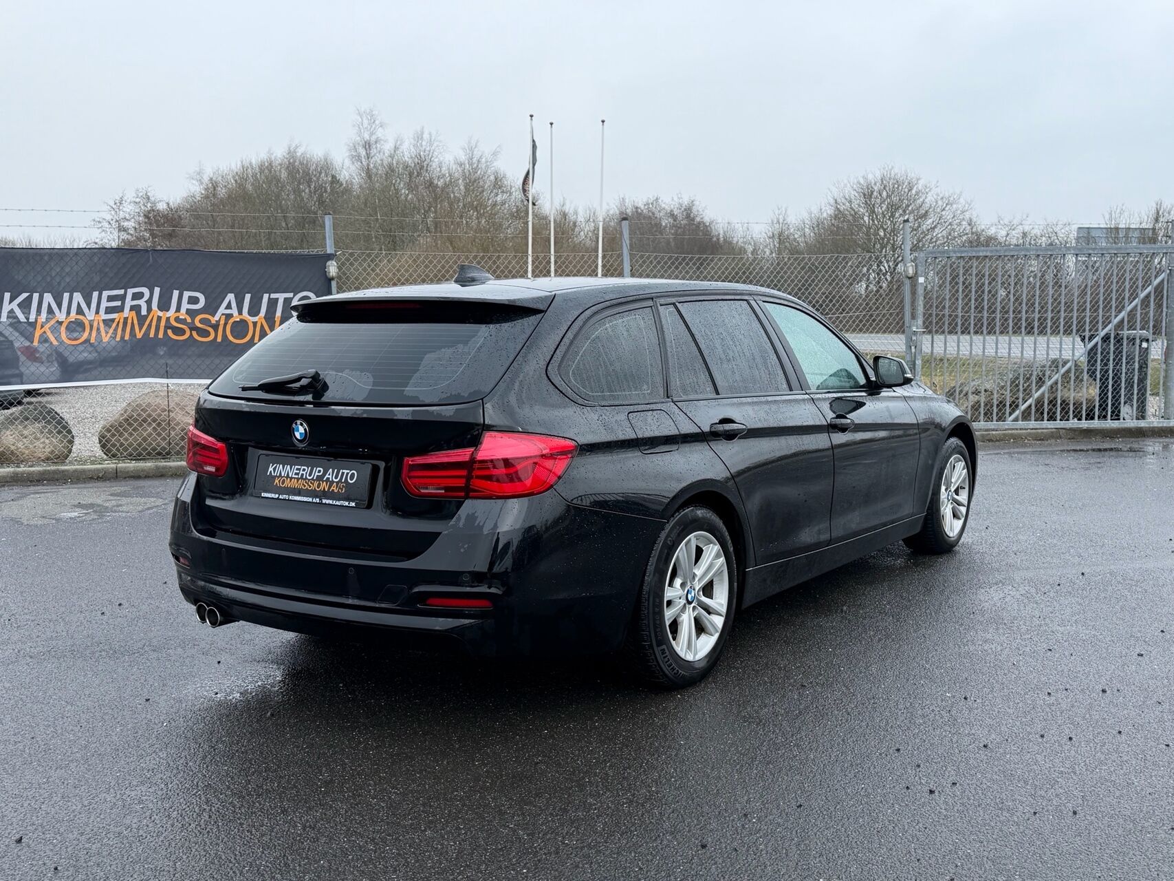 Billede af BMW 320d Touring 2,0 D Steptronic 190HK Stc 8g Aut.