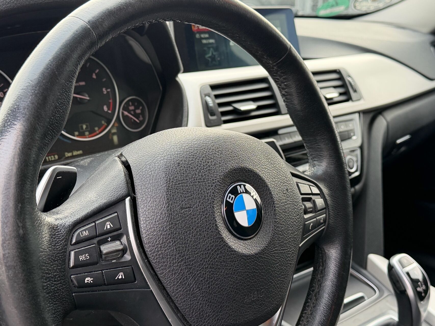 Billede af BMW 320d Touring 2,0 D Steptronic 190HK Stc 8g Aut.