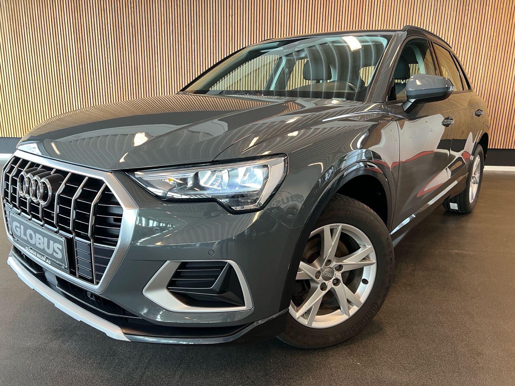 Billede af Audi Q3 1,5 35 TFSI  Mild hybrid Advanced Prestige S Tronic 150HK 5d 7g Aut.