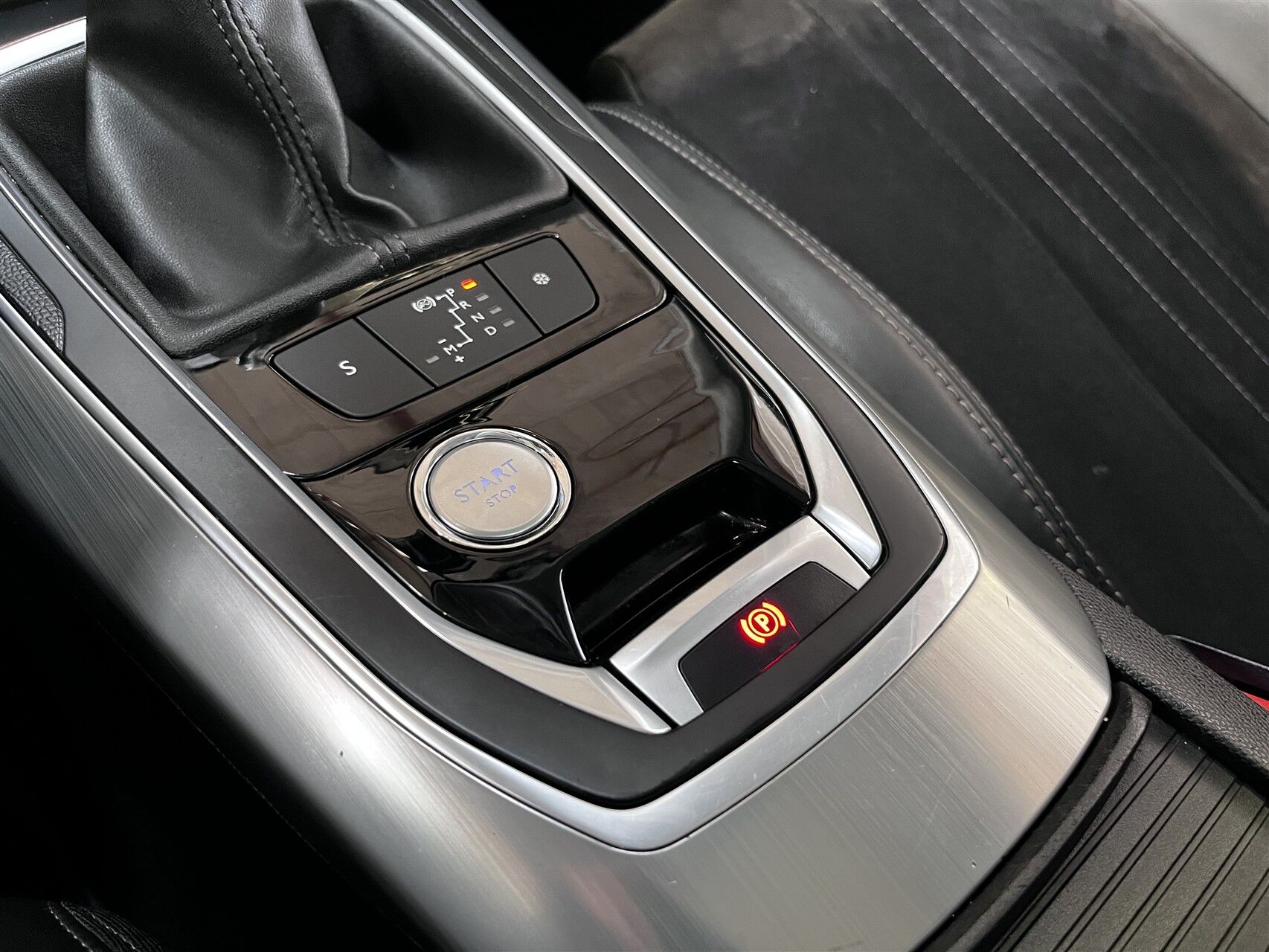 Billede af Peugeot 308 SW 1,6 BlueHDi Allure EAT6 120HK Stc 6g Aut.