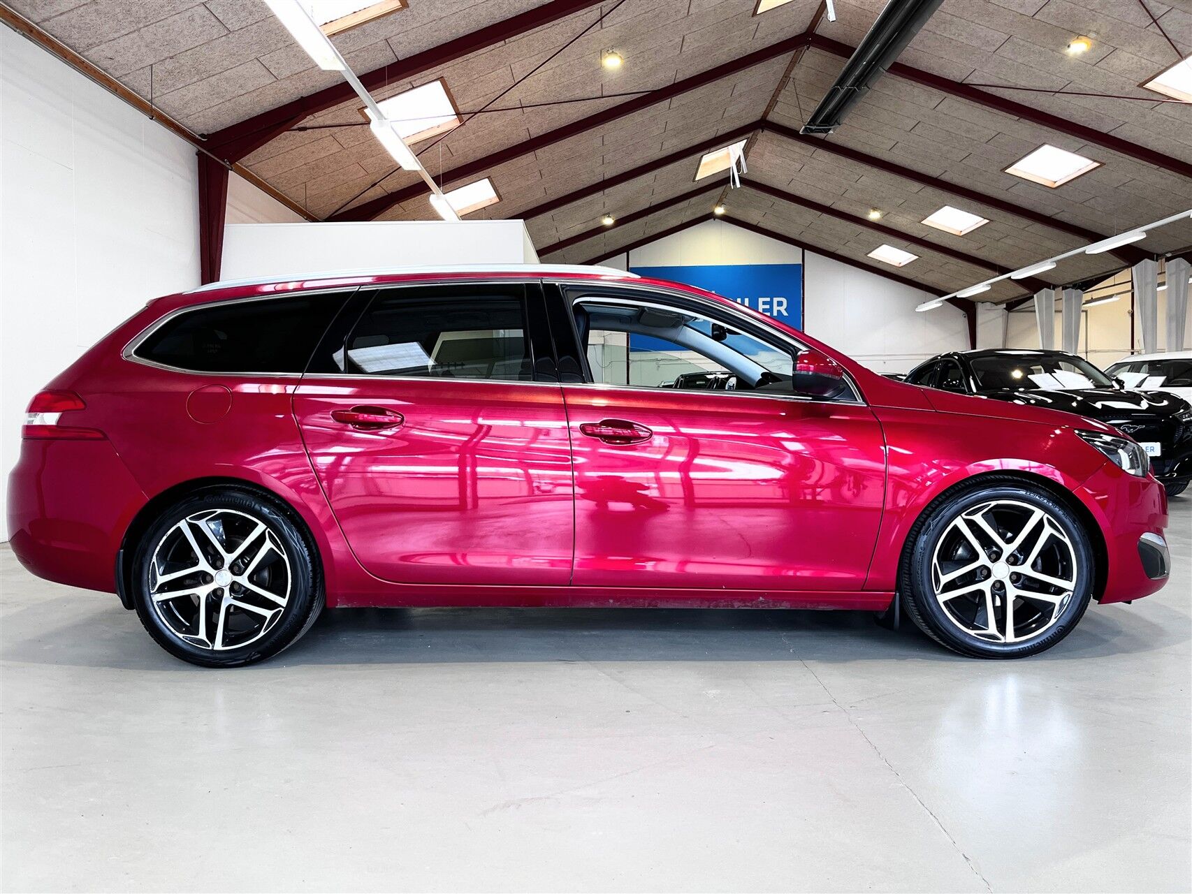 Billede af Peugeot 308 SW 1,6 BlueHDi Allure EAT6 120HK Stc 6g Aut.