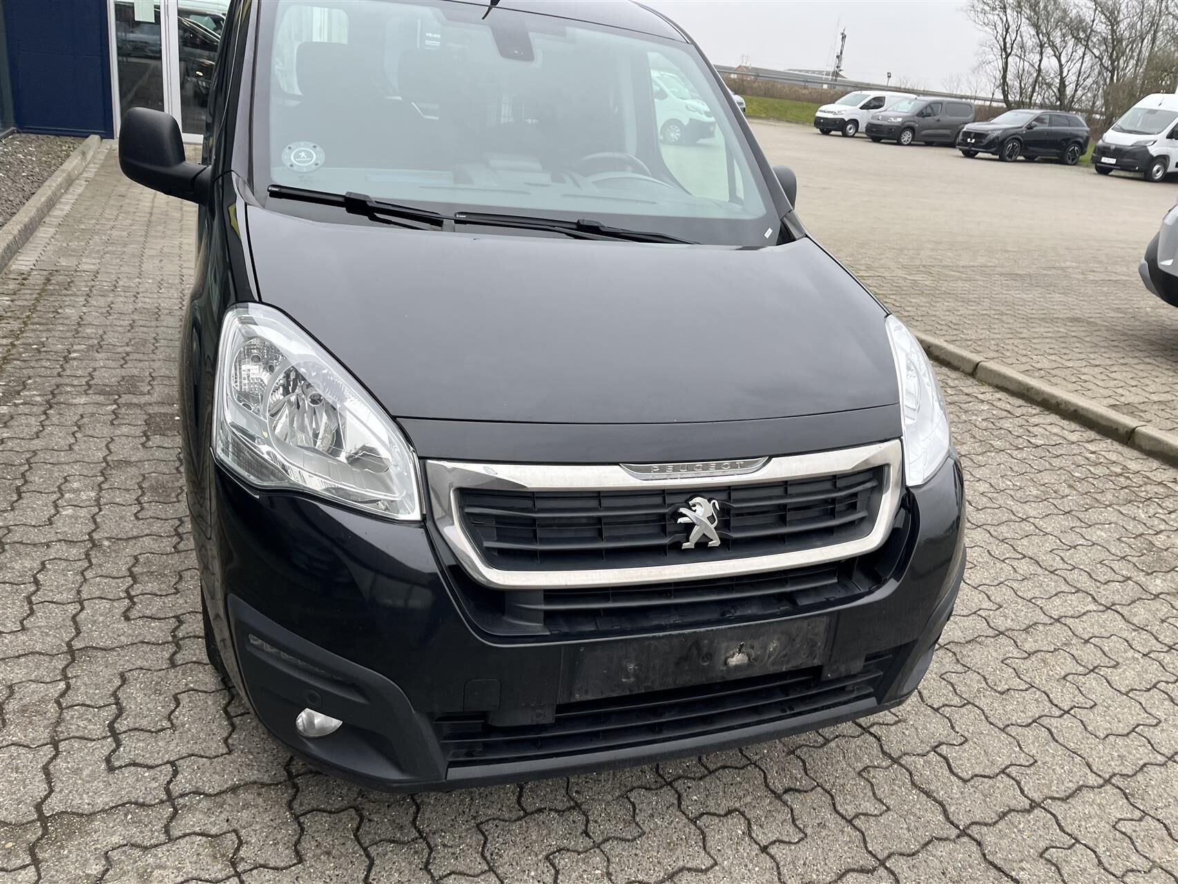 Billede af Peugeot Partner L1 Flexpack 1,6 BlueHDi Premium Pro ESG 100HK Van Aut.