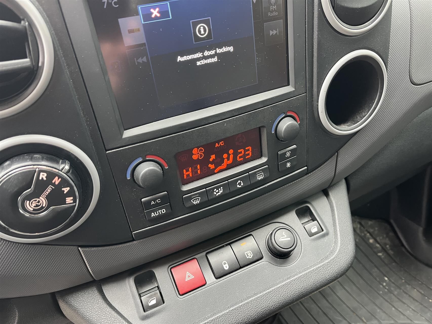 Billede af Peugeot Partner L1 Flexpack 1,6 BlueHDi Premium Pro ESG 100HK Van Aut.