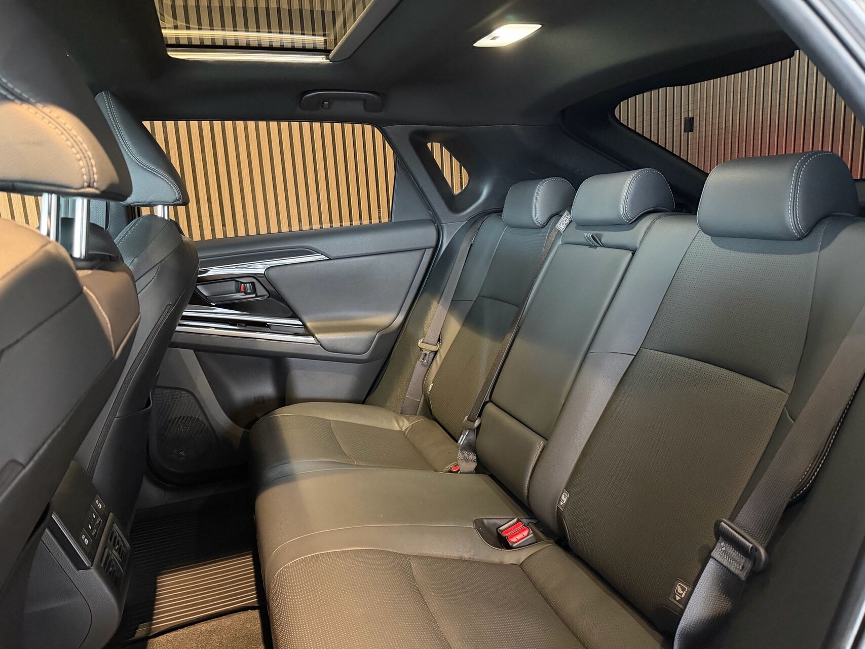 Billede af Subaru Solterra EL Touring+ AWD 218HK Aut.