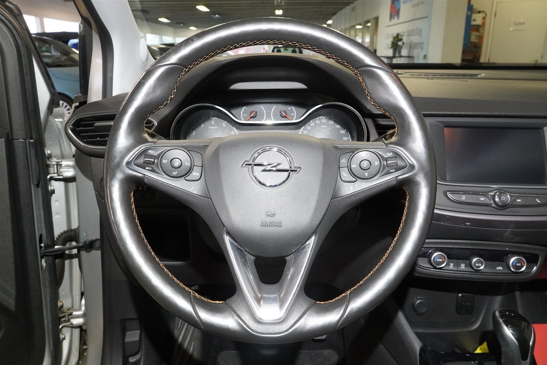 Billede af Opel Crossland X 1,2 T Innovation Start/Stop 110HK 5d 6g Aut.