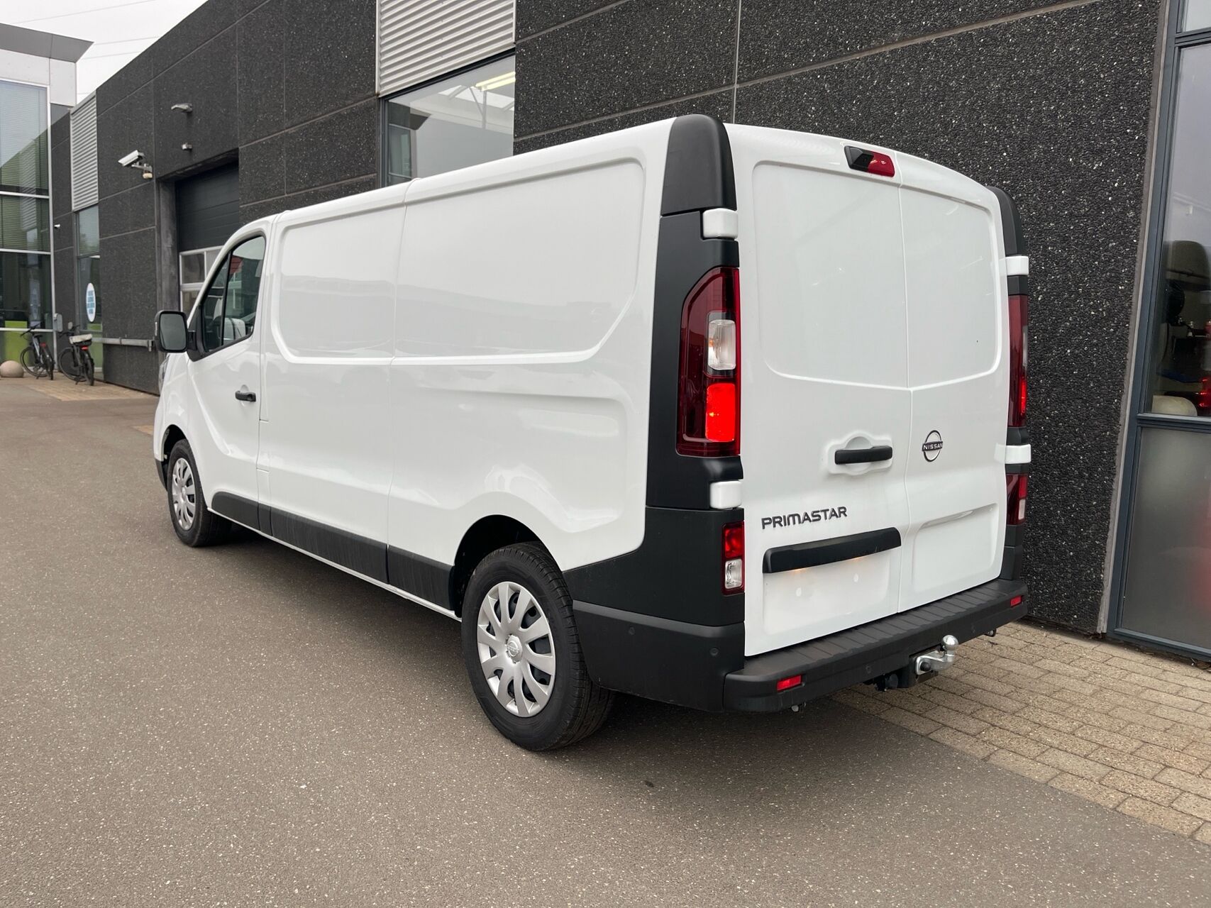 Billede af Nissan Primastar L2H1 2,0 DCi N-Connecta 150HK Van 6g Aut.