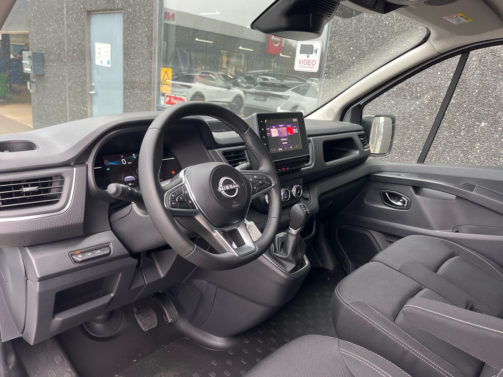 Billede af Nissan Primastar L2H1 2,0 DCi N-Connecta 150HK Van 6g Aut.