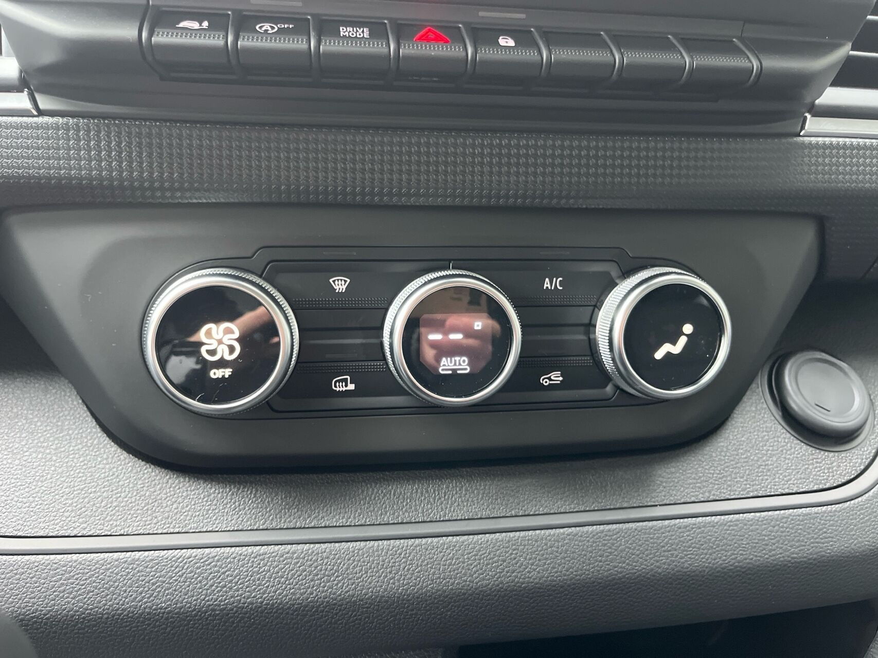 Billede af Nissan Primastar L2H1 2,0 DCi N-Connecta 150HK Van 6g Aut.