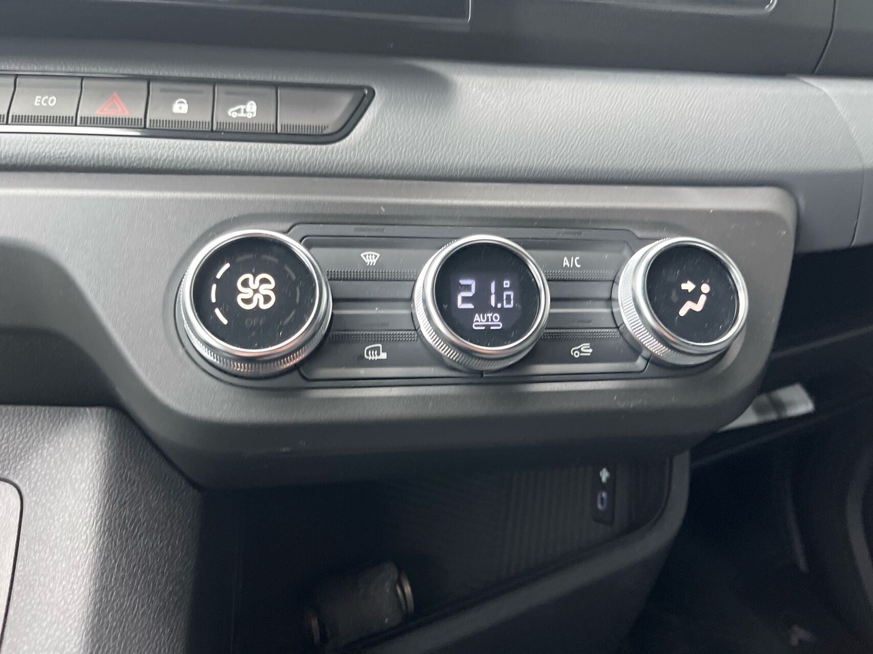 Billede af Nissan Interstar L2H2 EL N-Connecta 141HK Van Aut.