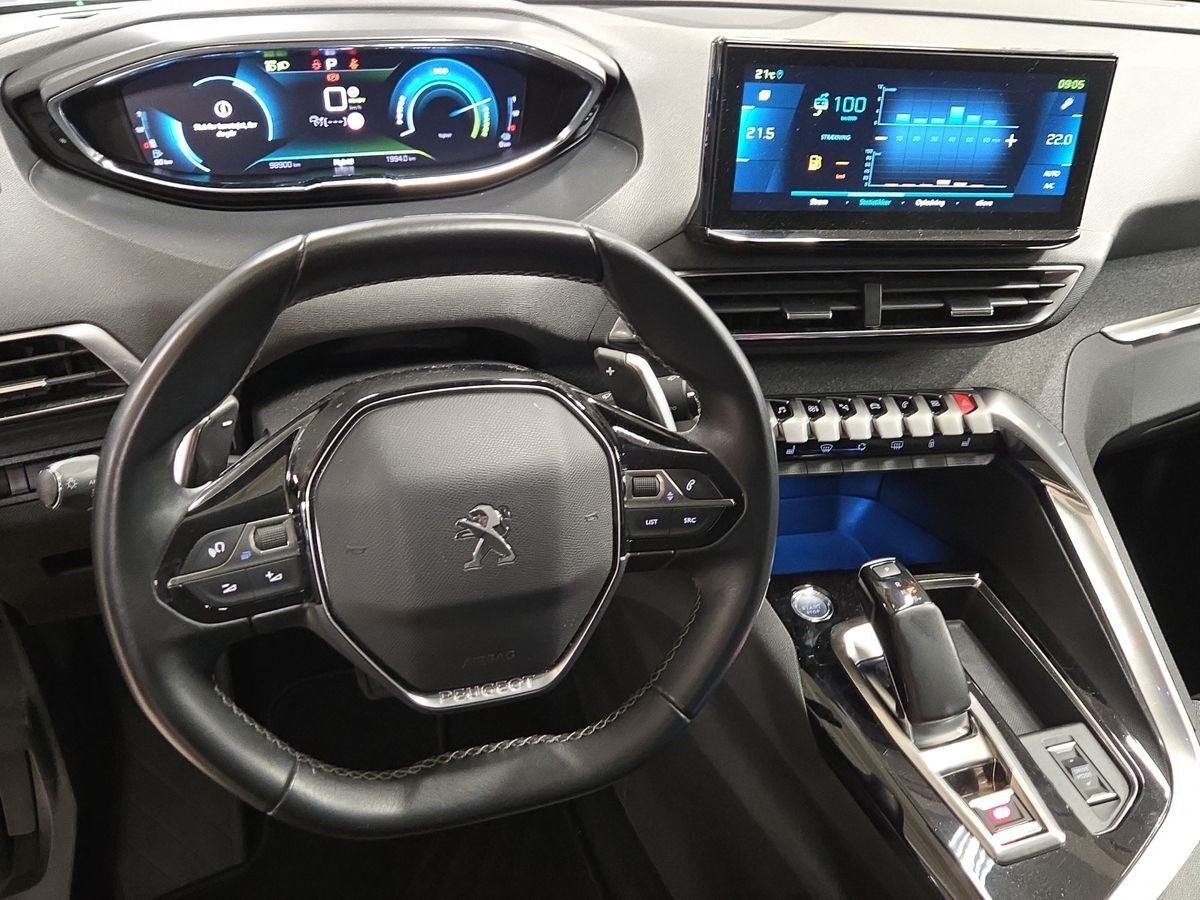 Billede af Peugeot 3008 1,6 PureTech  Plugin-hybrid First Selection EAT8 225HK 5d 8g Aut.