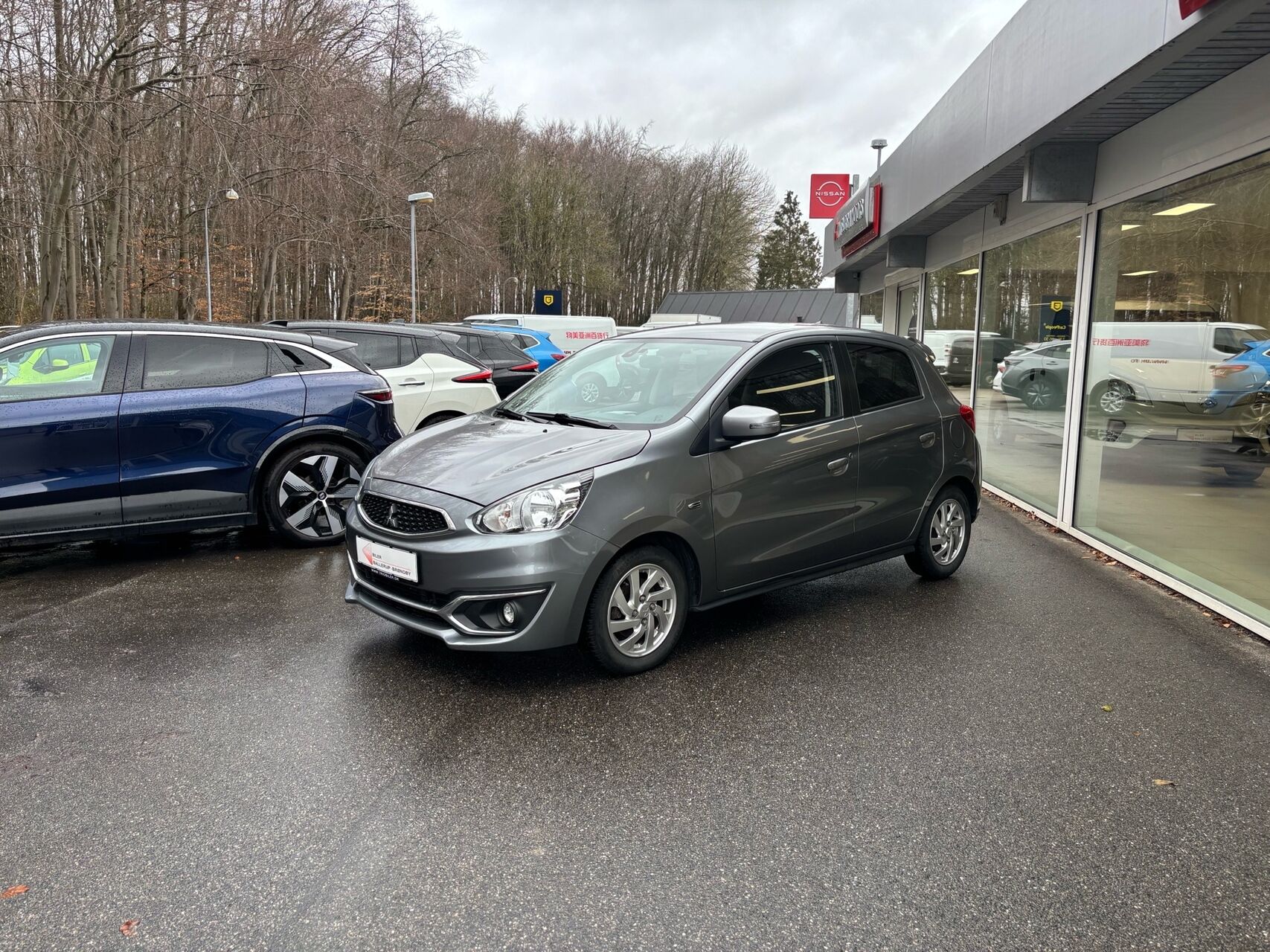 Billede af Mitsubishi Space Star 1,2 Invite+ CVT 80HK 5d Aut.