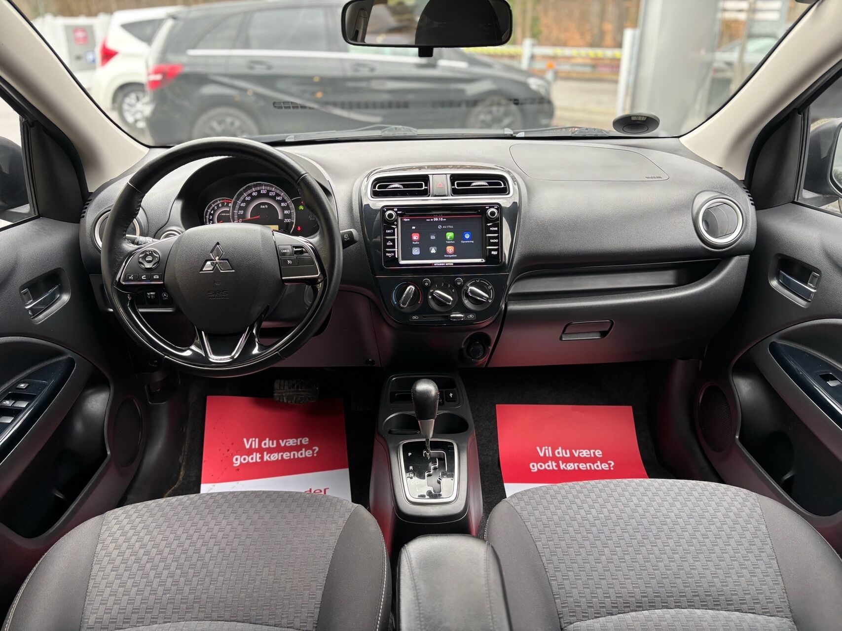 Billede af Mitsubishi Space Star 1,2 Invite+ CVT 80HK 5d Aut.