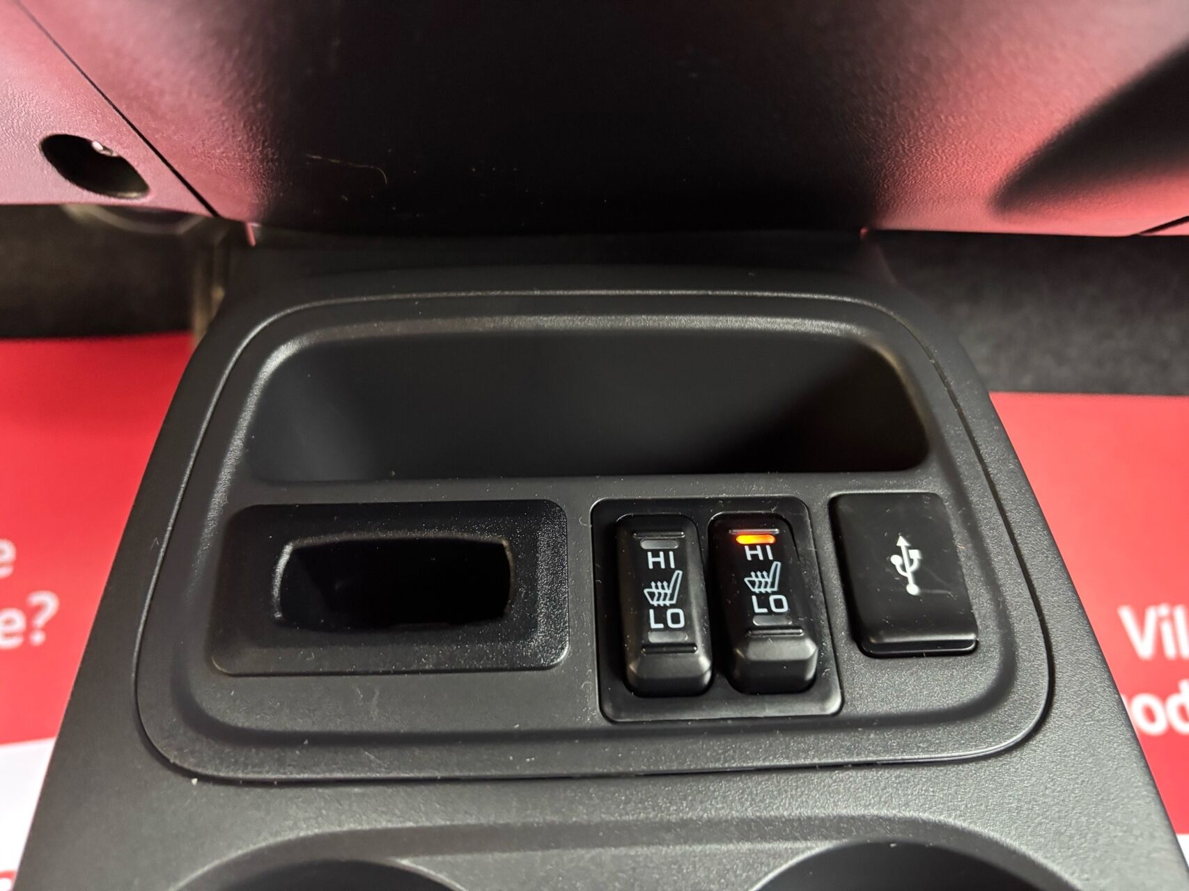 Billede af Mitsubishi Space Star 1,2 Invite+ CVT 80HK 5d Aut.