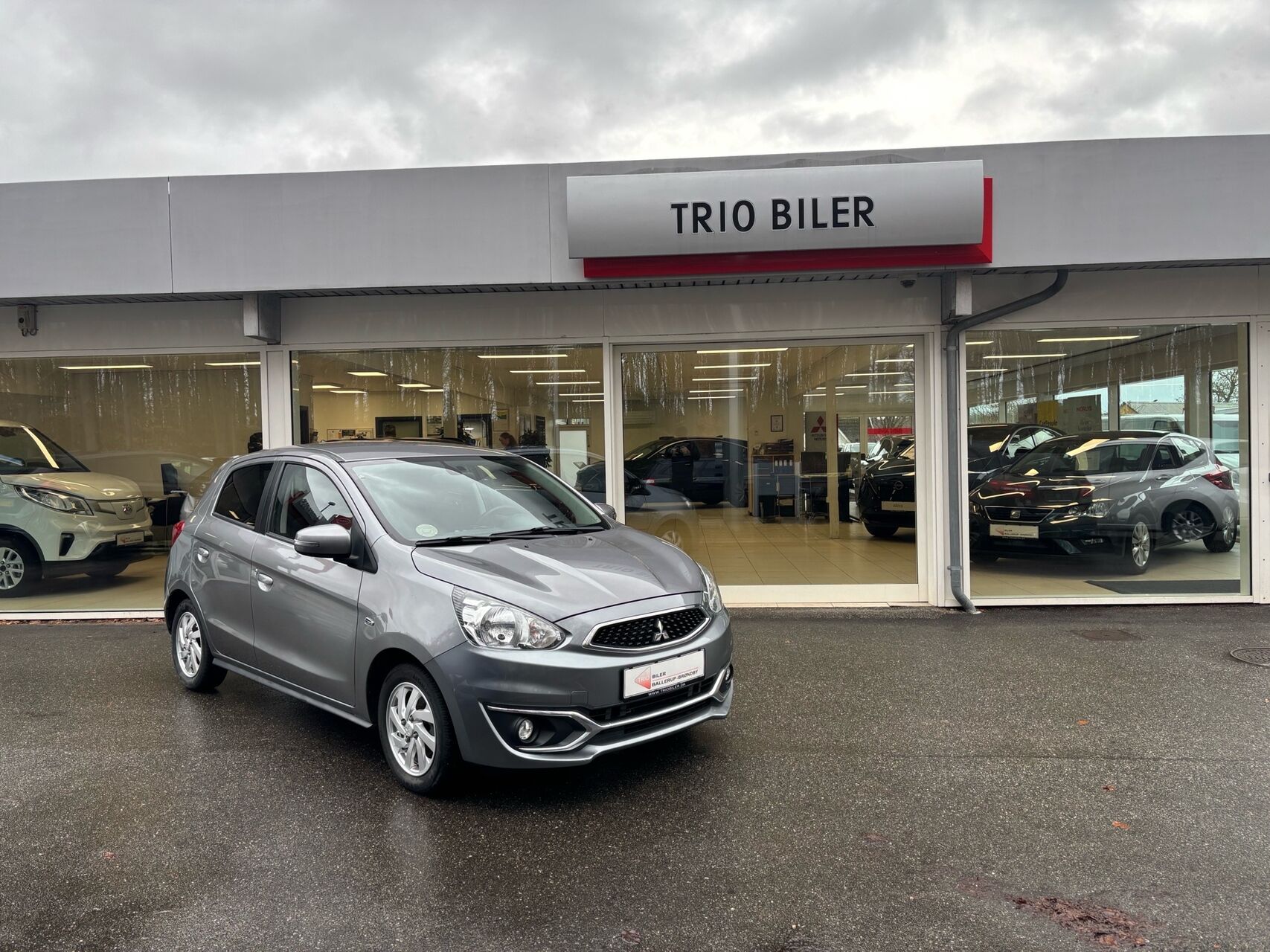 Billede af Mitsubishi Space Star 1,2 Invite+ CVT 80HK 5d Aut.