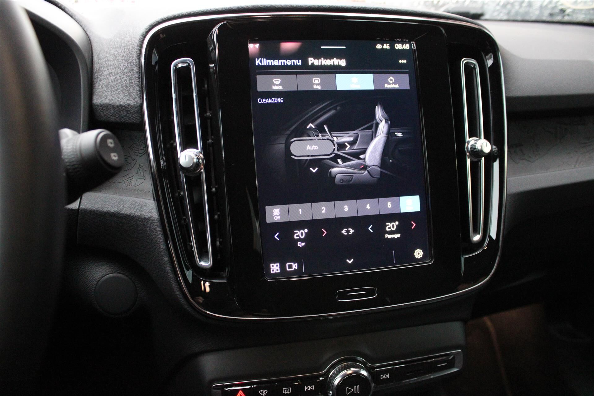 Billede af Volvo XC40 Recharge Extended Range Core 252HK 5d Aut.