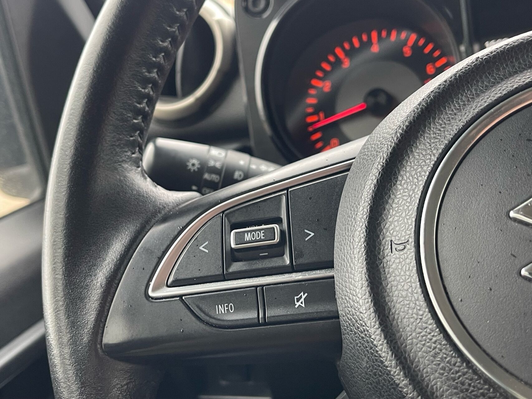 Billede af Suzuki Jimny 1,5 Adventure AllGrip 102HK 3d