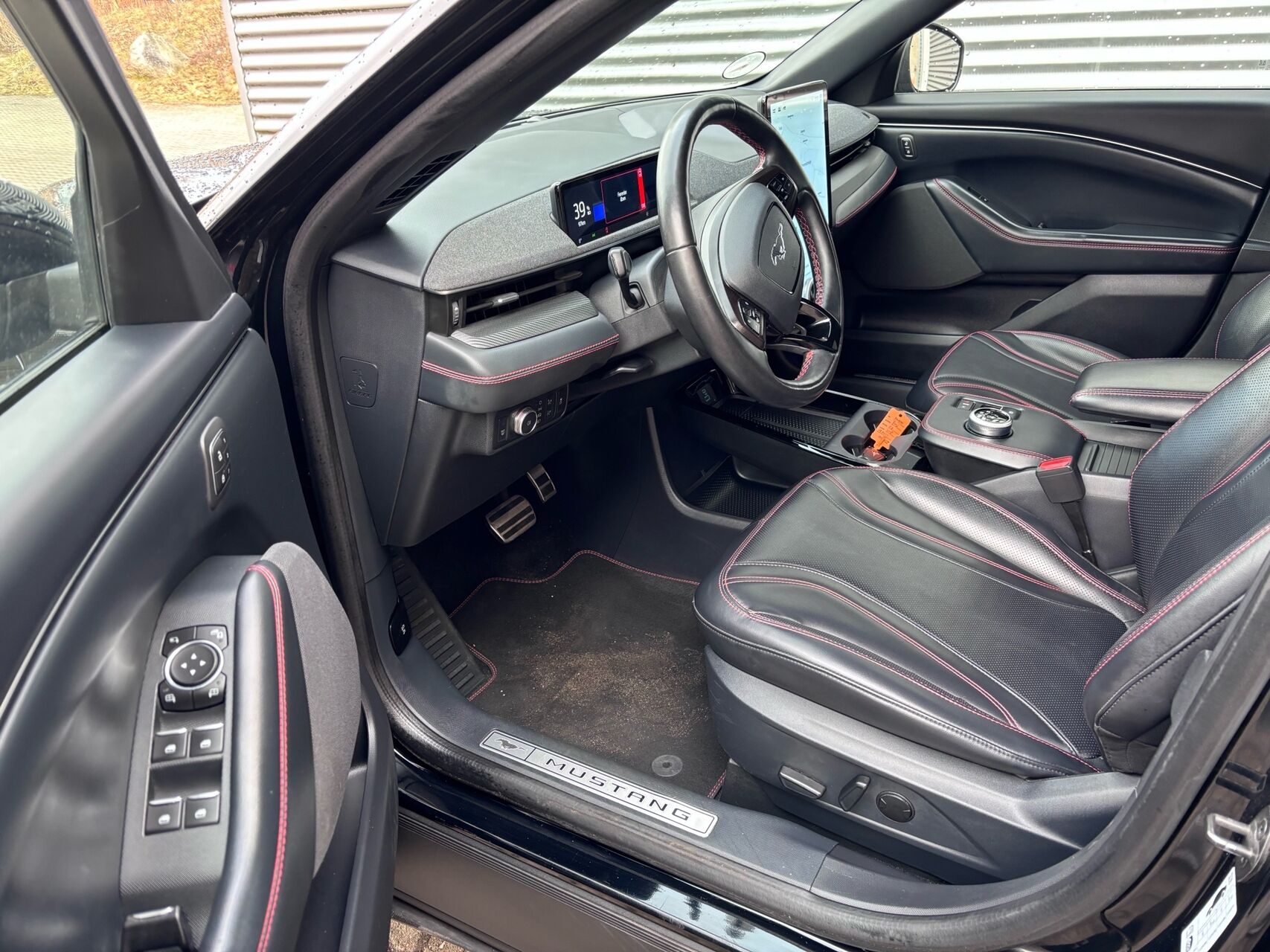 Billede af Ford Mustang Mach-E EL SR AWD 315HK 5d Aut.