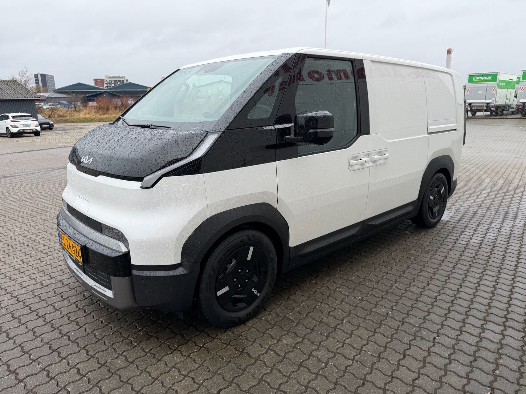 Billede af Kia PV5 Cargo L2H1 EL Long Range Work Pro 163HK Van Aut.