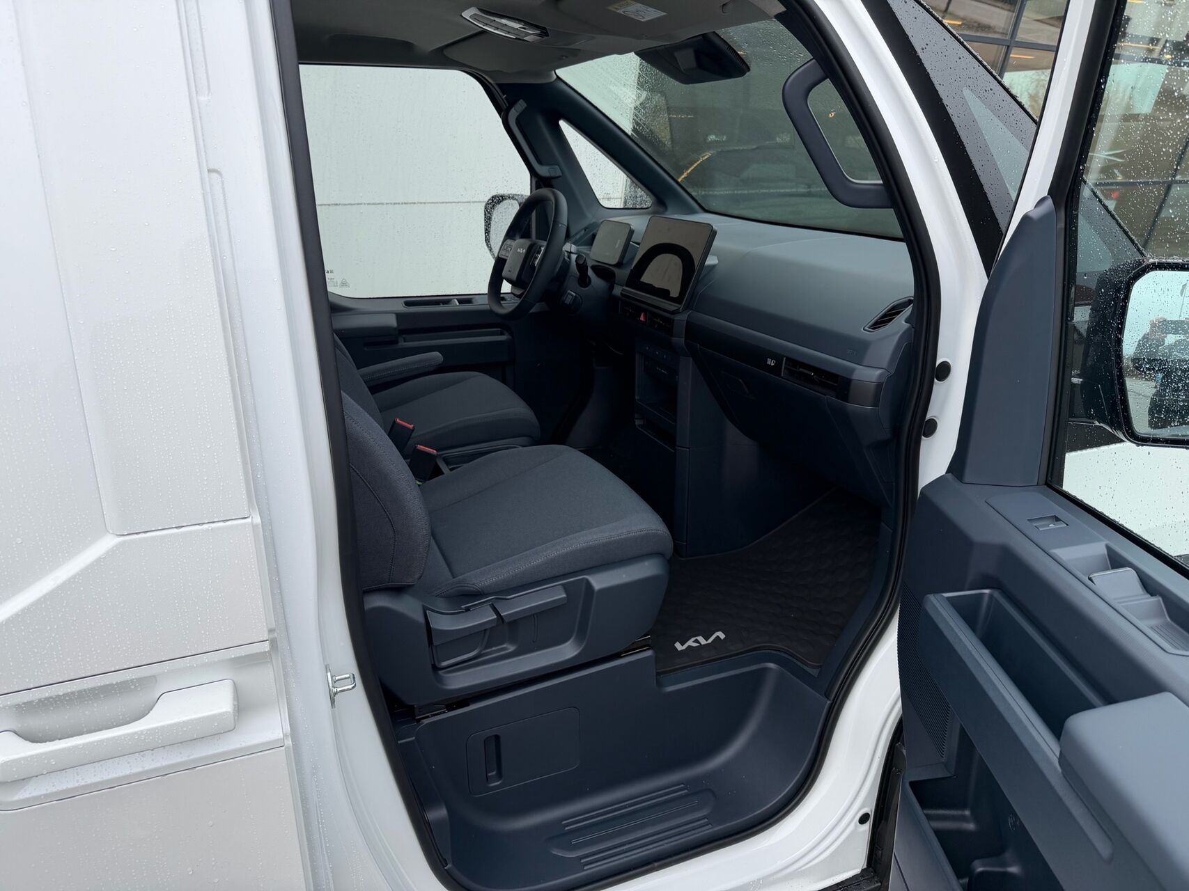 Billede af Kia PV5 Cargo L2H1 EL Long Range Work Pro 163HK Van Aut.