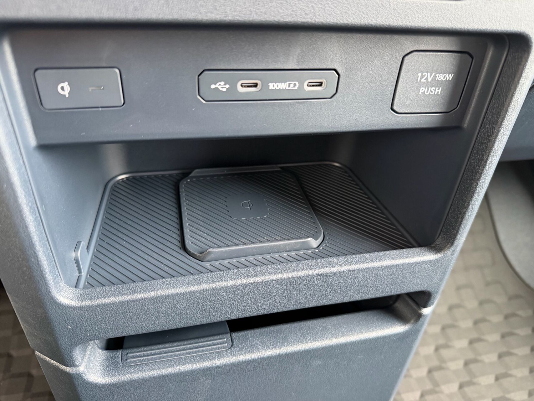 Billede af Kia PV5 Cargo L2H1 EL Long Range Work Pro 163HK Van Aut.