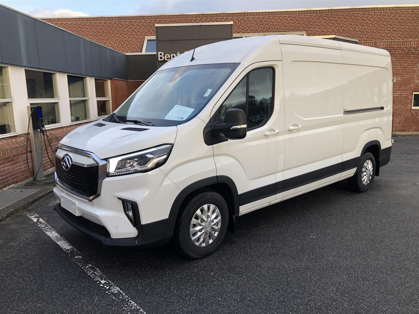 Billede af Maxus e-Deliver 9 L3H2 EL 88,55 kWh 204HK Van Aut.