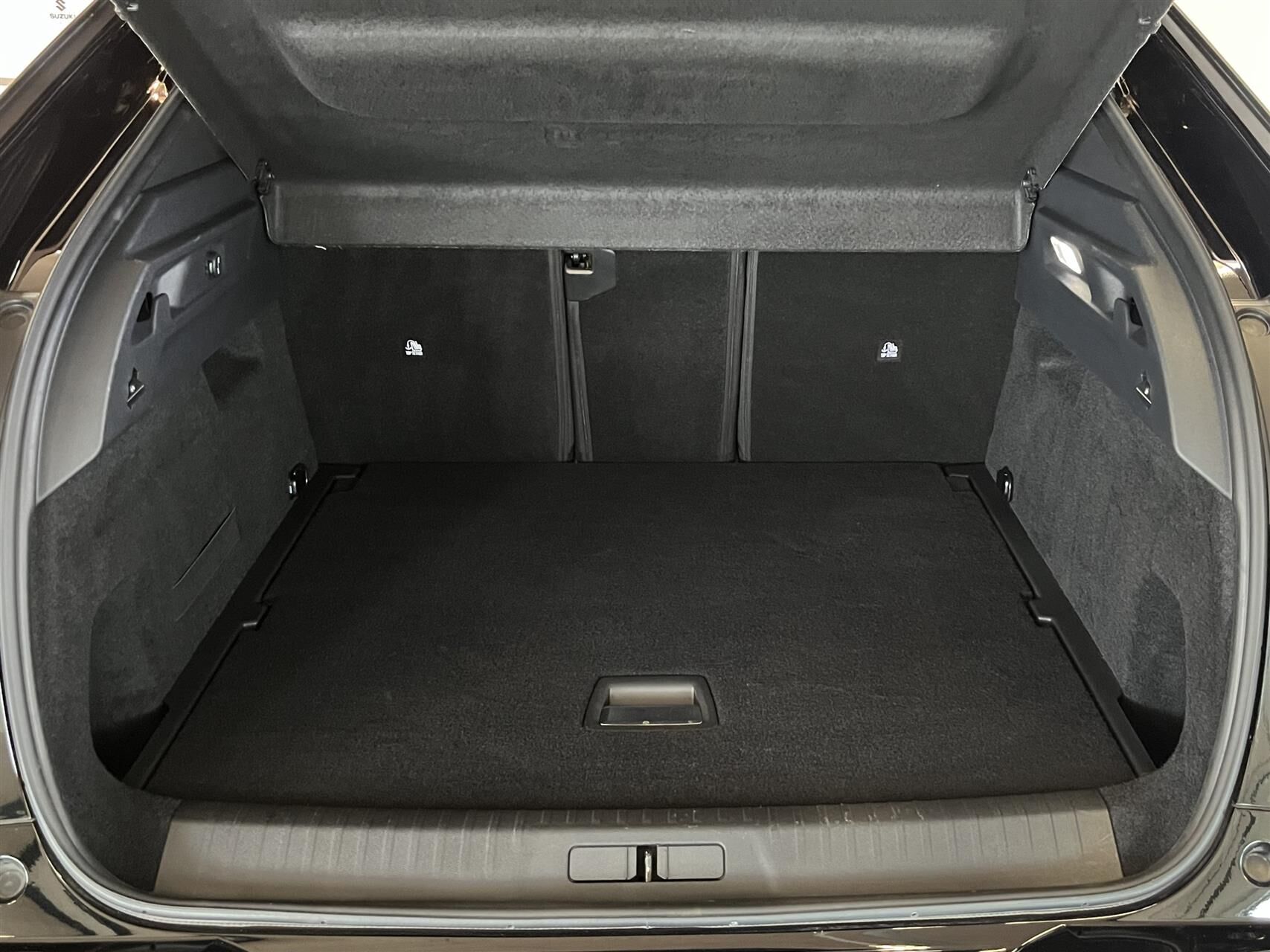 Billede af Peugeot e-3008 EL GT Pack 210HK 5d Aut.