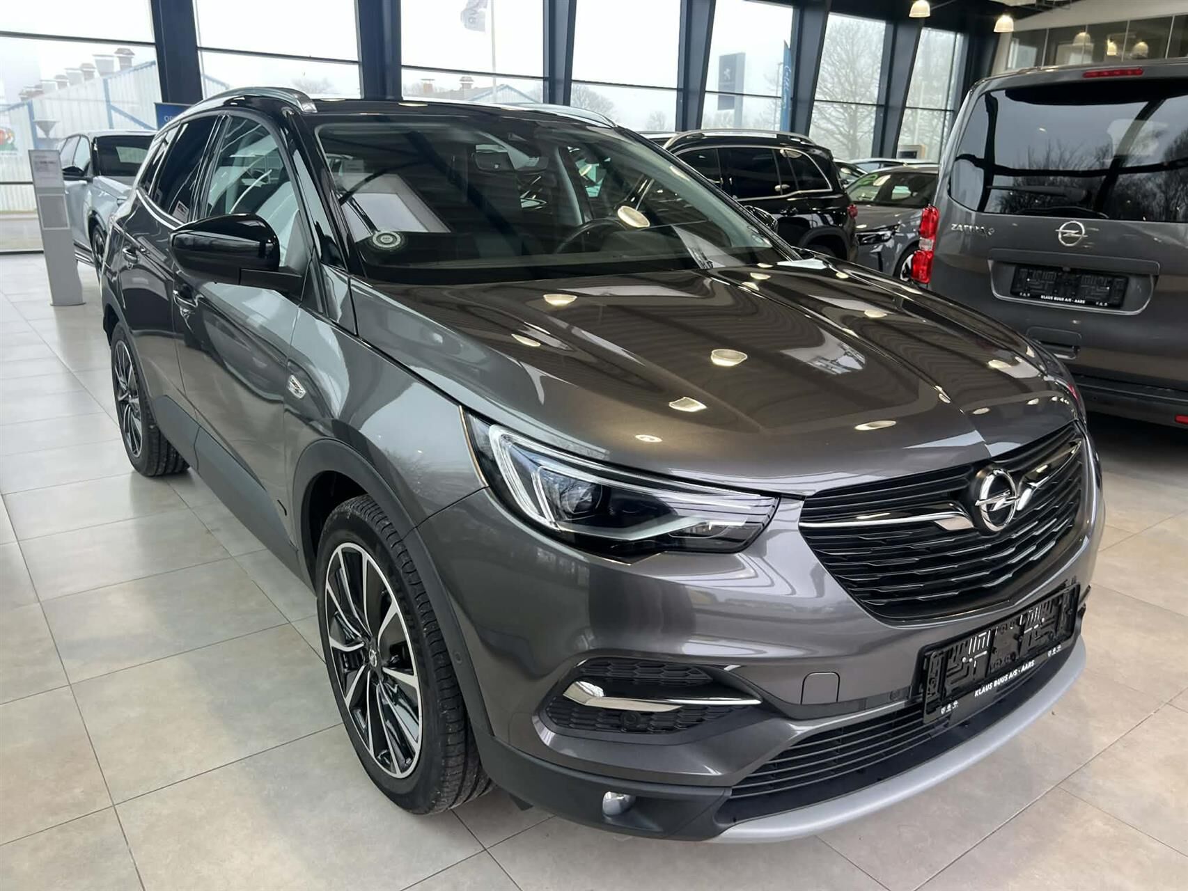 Billede af Opel Grandland X 1,6 PHEV  Plugin-hybrid Cosmo Prestige Pack 225HK 5d 8g Aut.